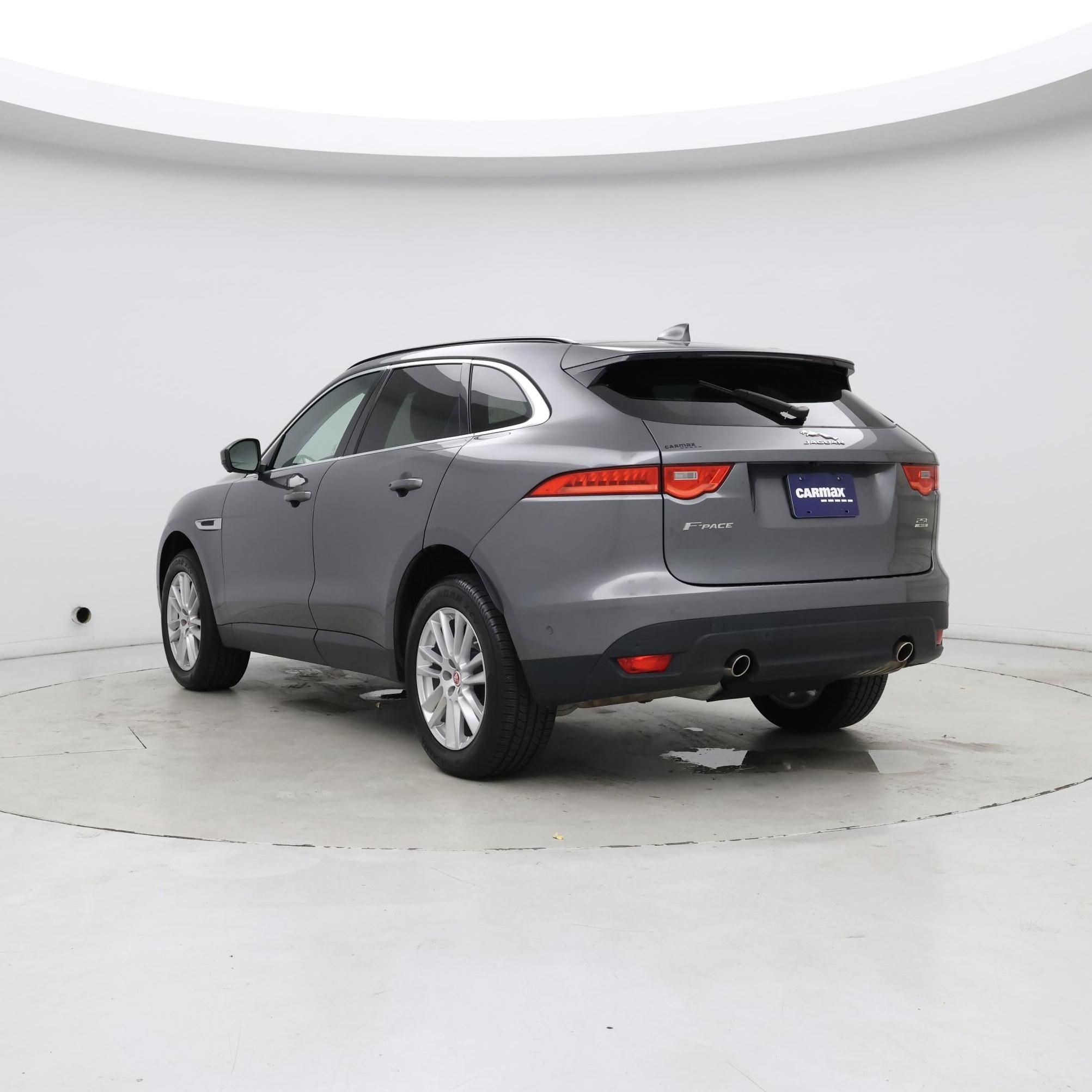 Thumbnail: 2019 Jaguar F-Pace - 2