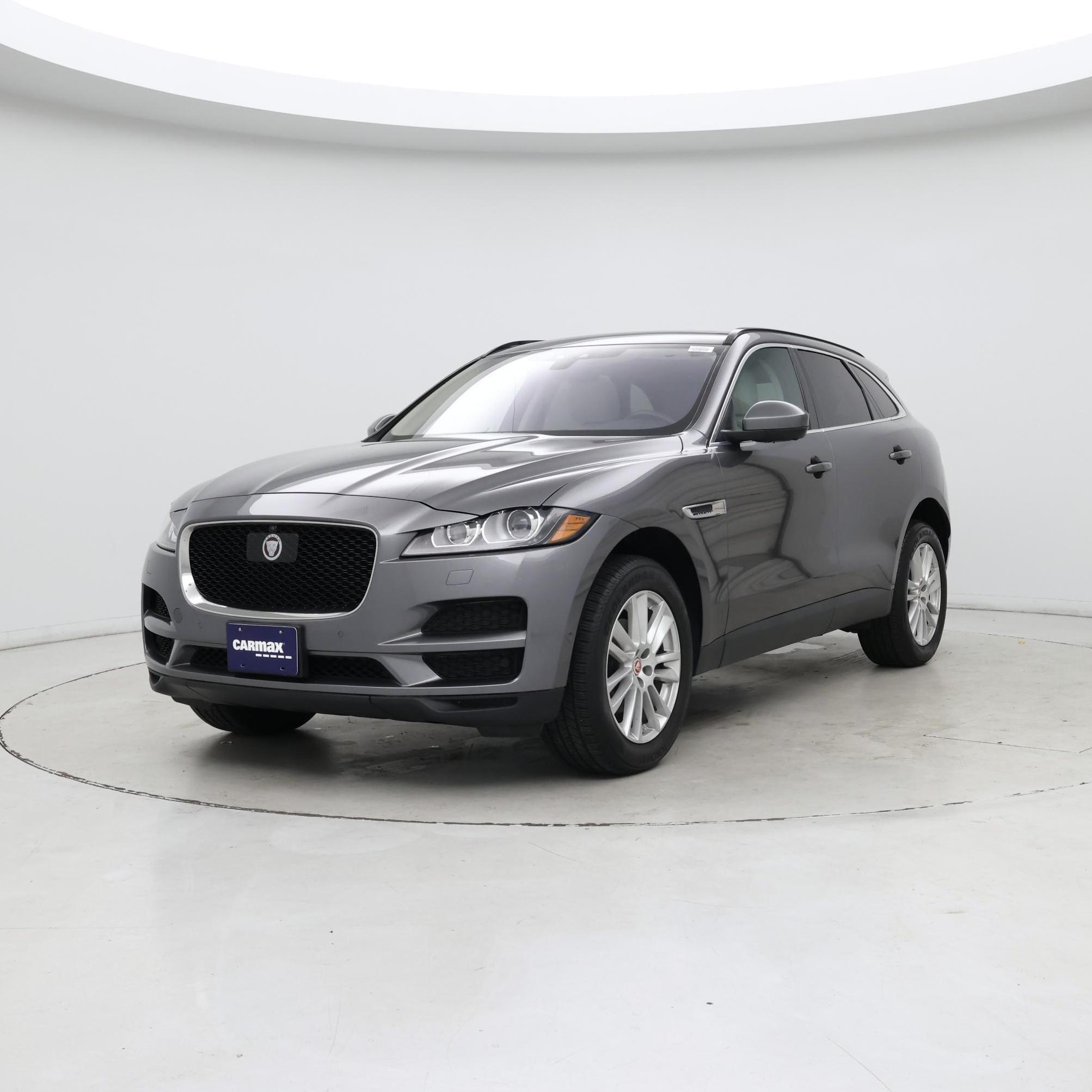 Thumbnail: 2019 Jaguar F-Pace - 4