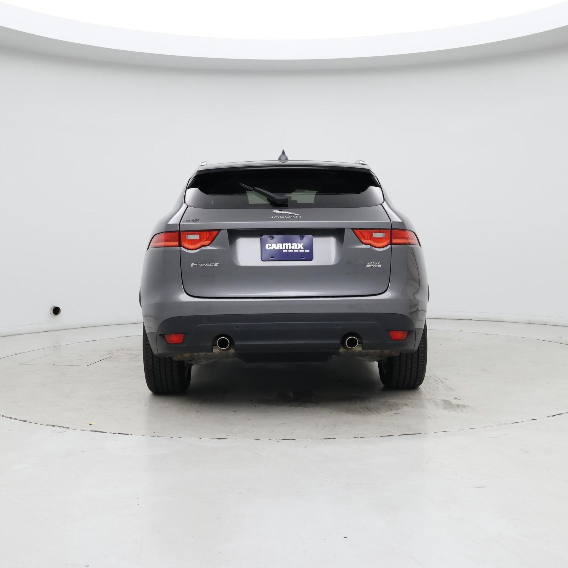 Thumbnail: 2019 Jaguar F-Pace - 6