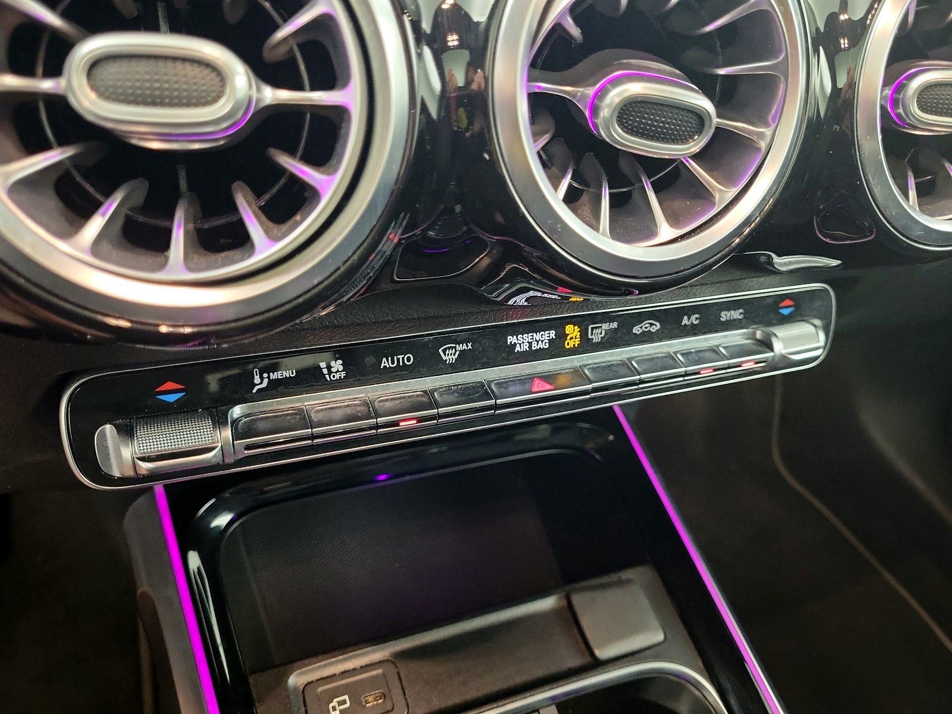 Thumbnail: 2021 Mercedes-Benz GLB - 14