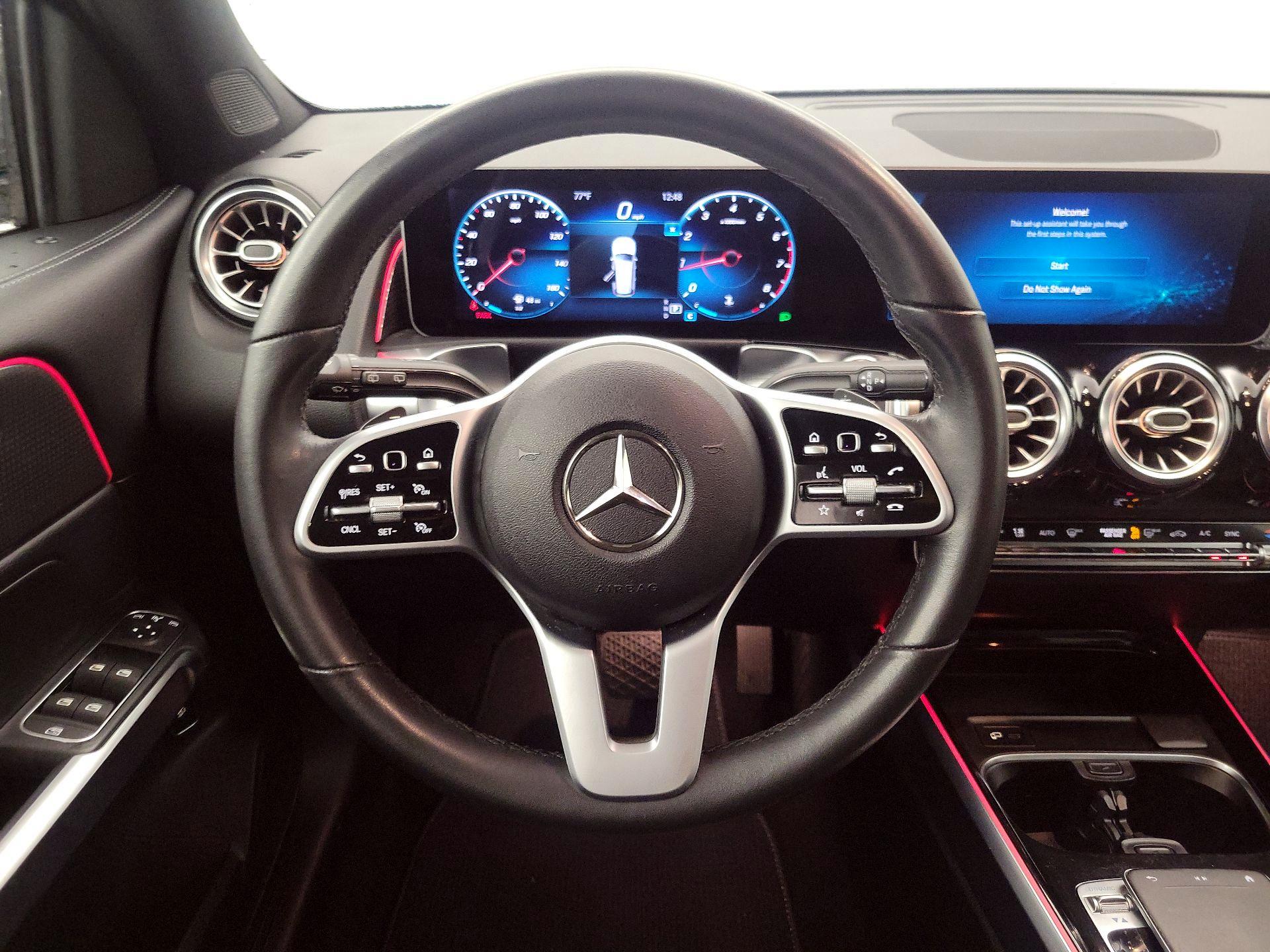 Thumbnail: 2020 Mercedes-Benz GLB - 10