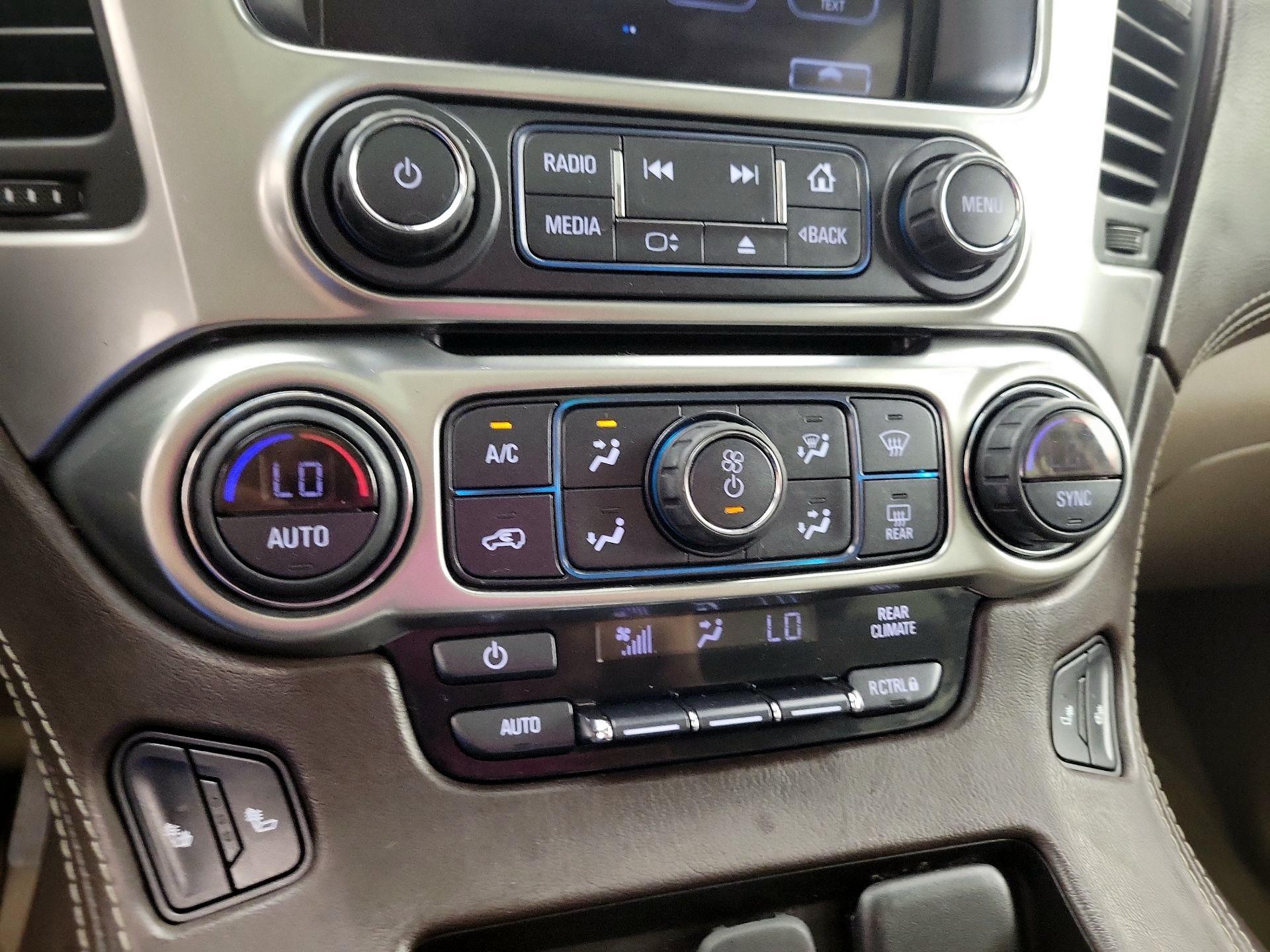 Thumbnail: 2019 Chevrolet Tahoe - 17