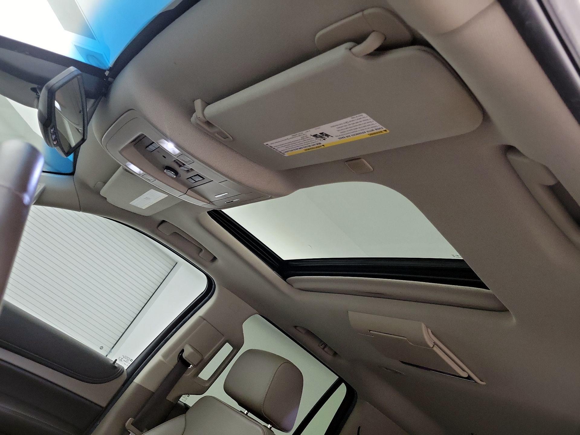 Thumbnail: 2019 Chevrolet Tahoe - 20