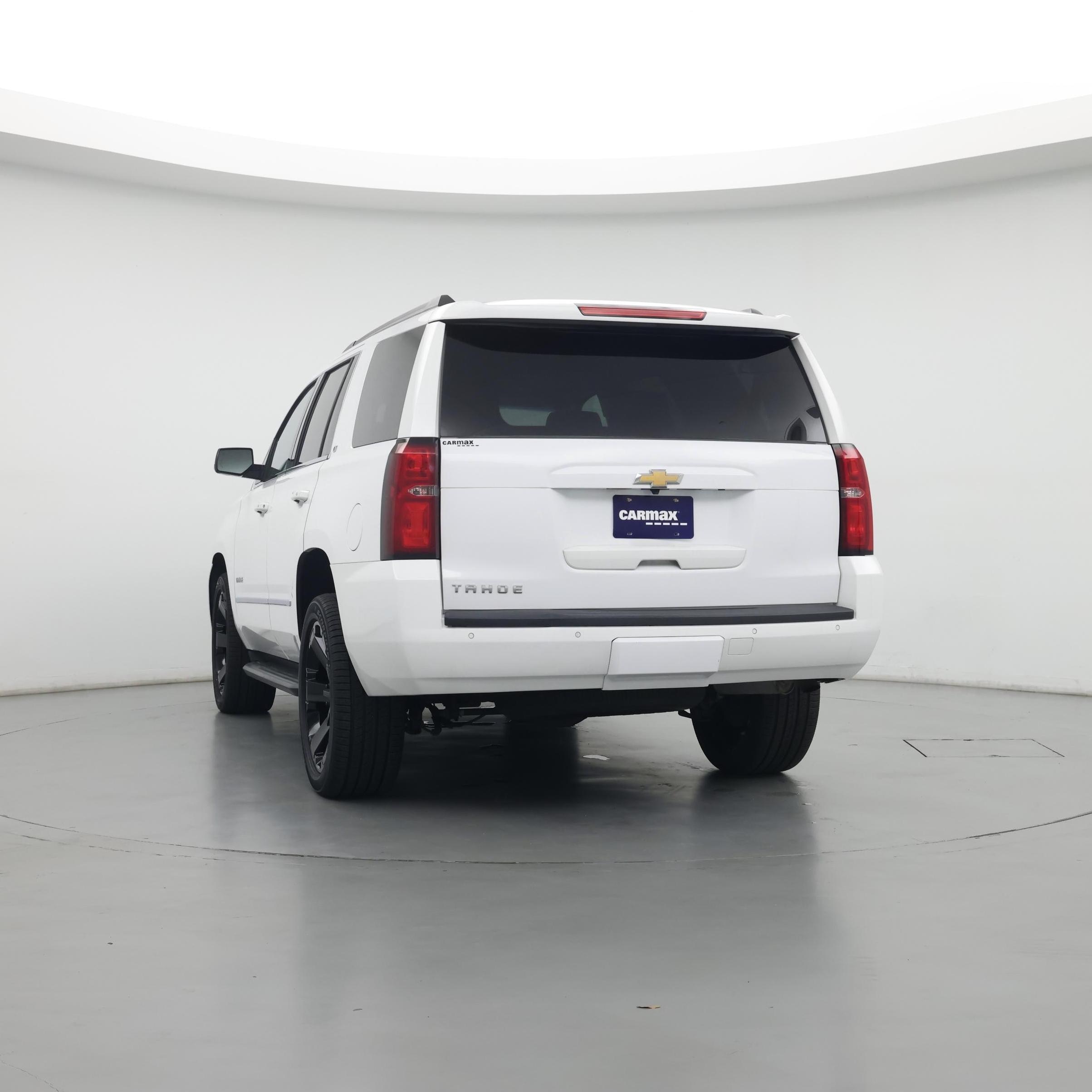 Thumbnail: 2019 Chevrolet Tahoe - 3