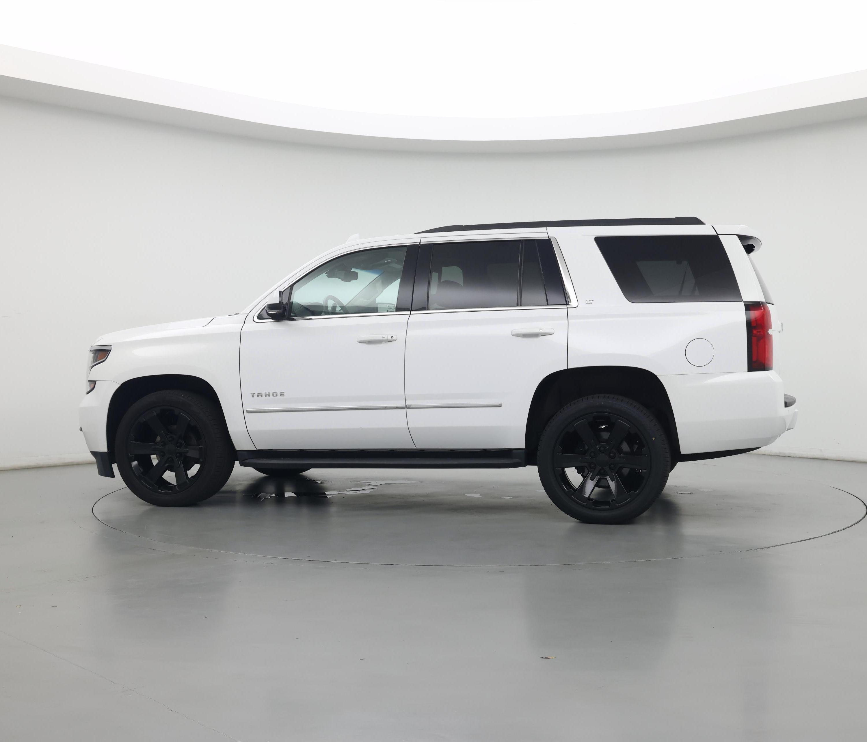 Thumbnail: 2019 Chevrolet Tahoe - 4