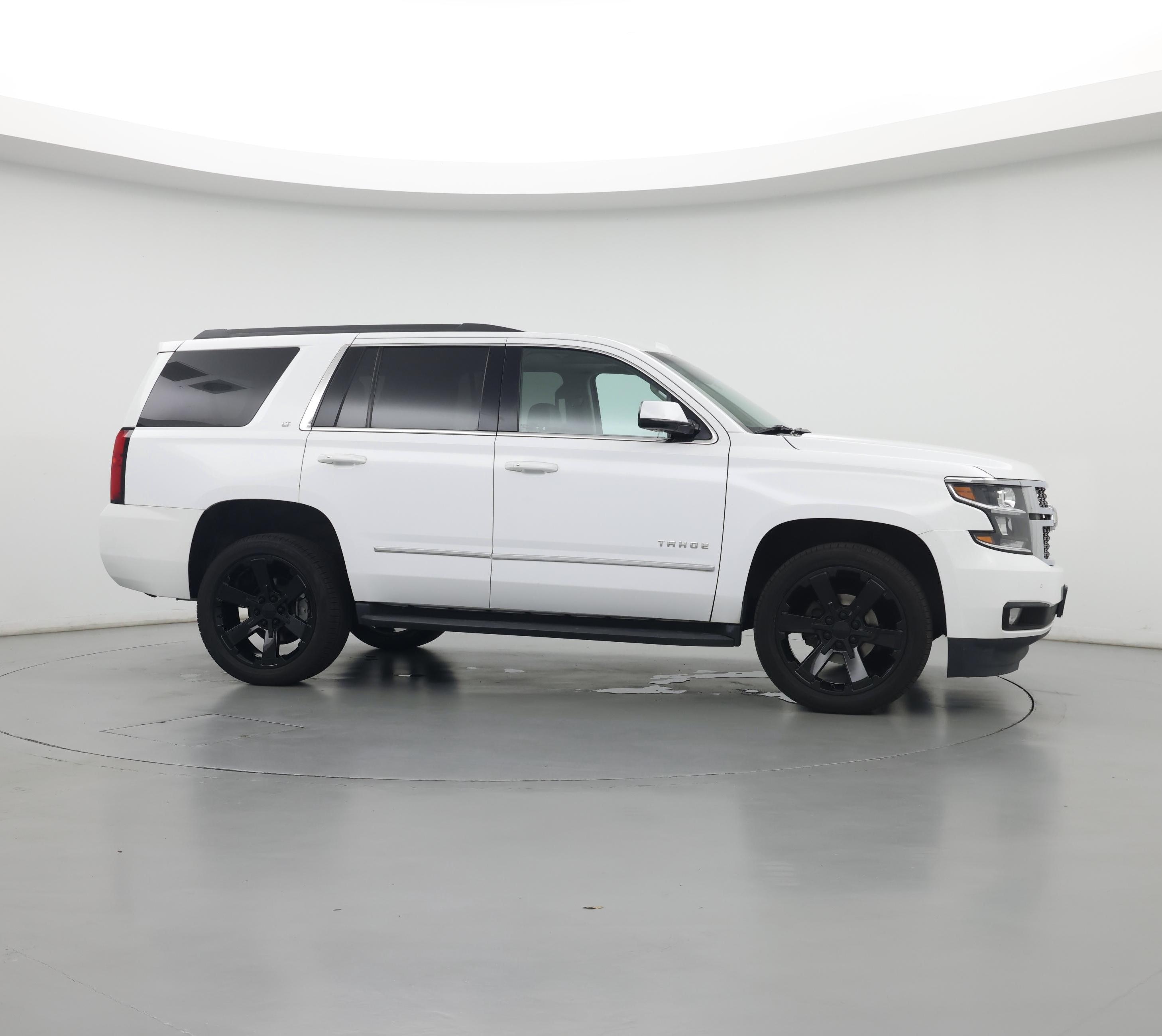 Thumbnail: 2019 Chevrolet Tahoe - 8