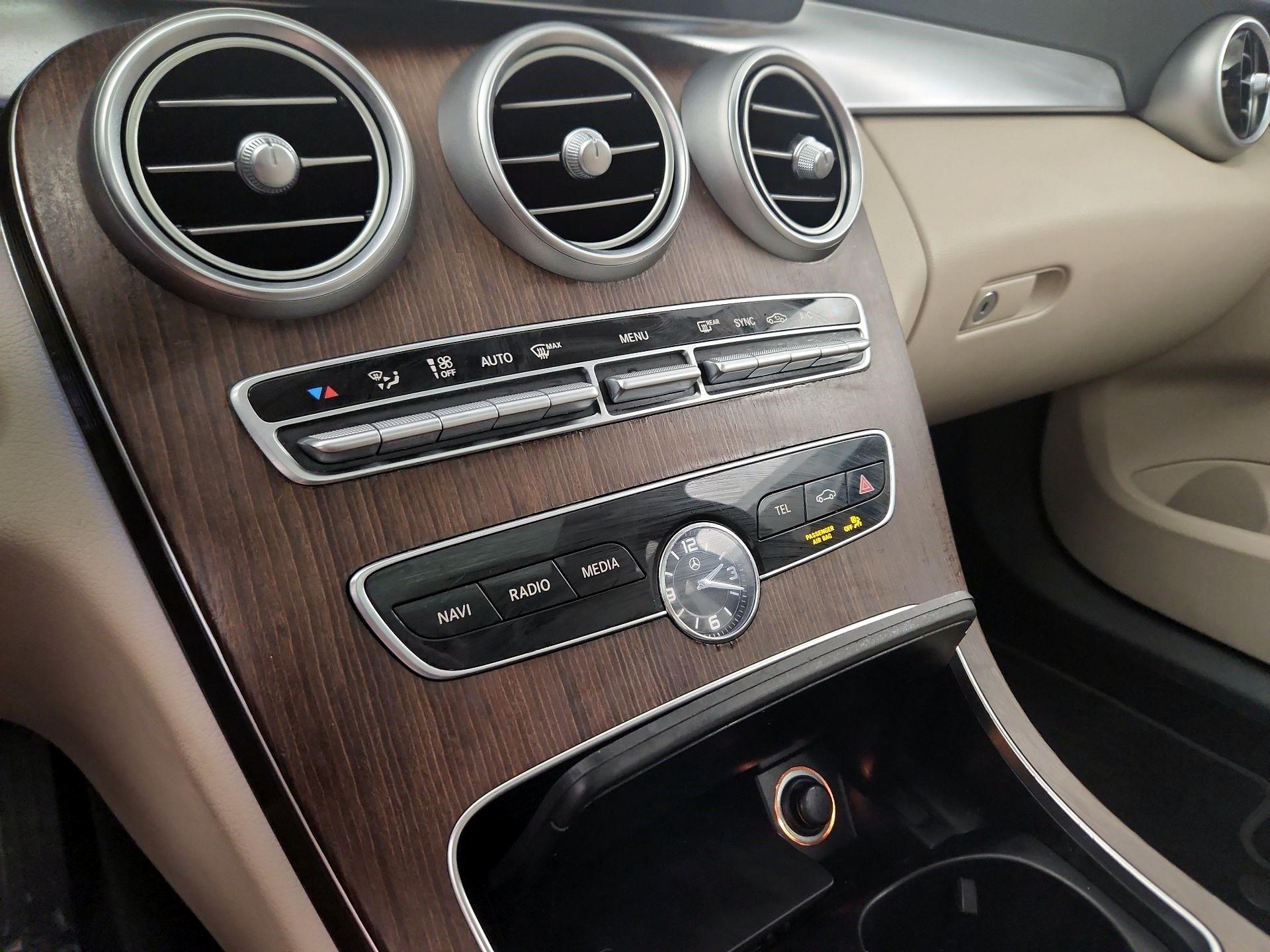 Thumbnail: 2021 Mercedes-Benz C-Class - 14