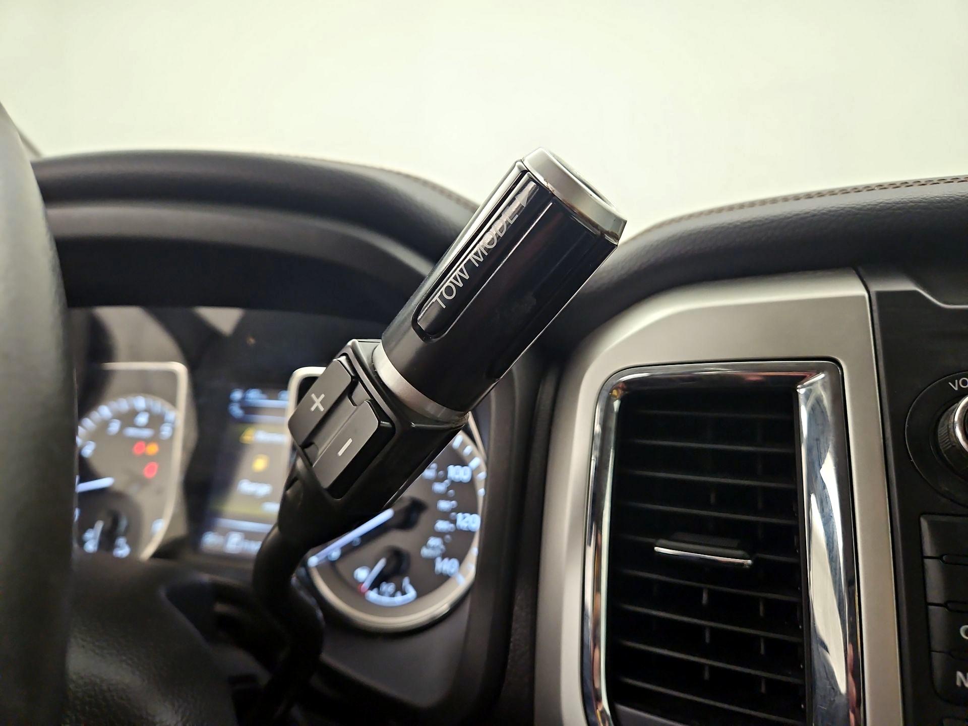Thumbnail: 2017 Nissan Titan - 18