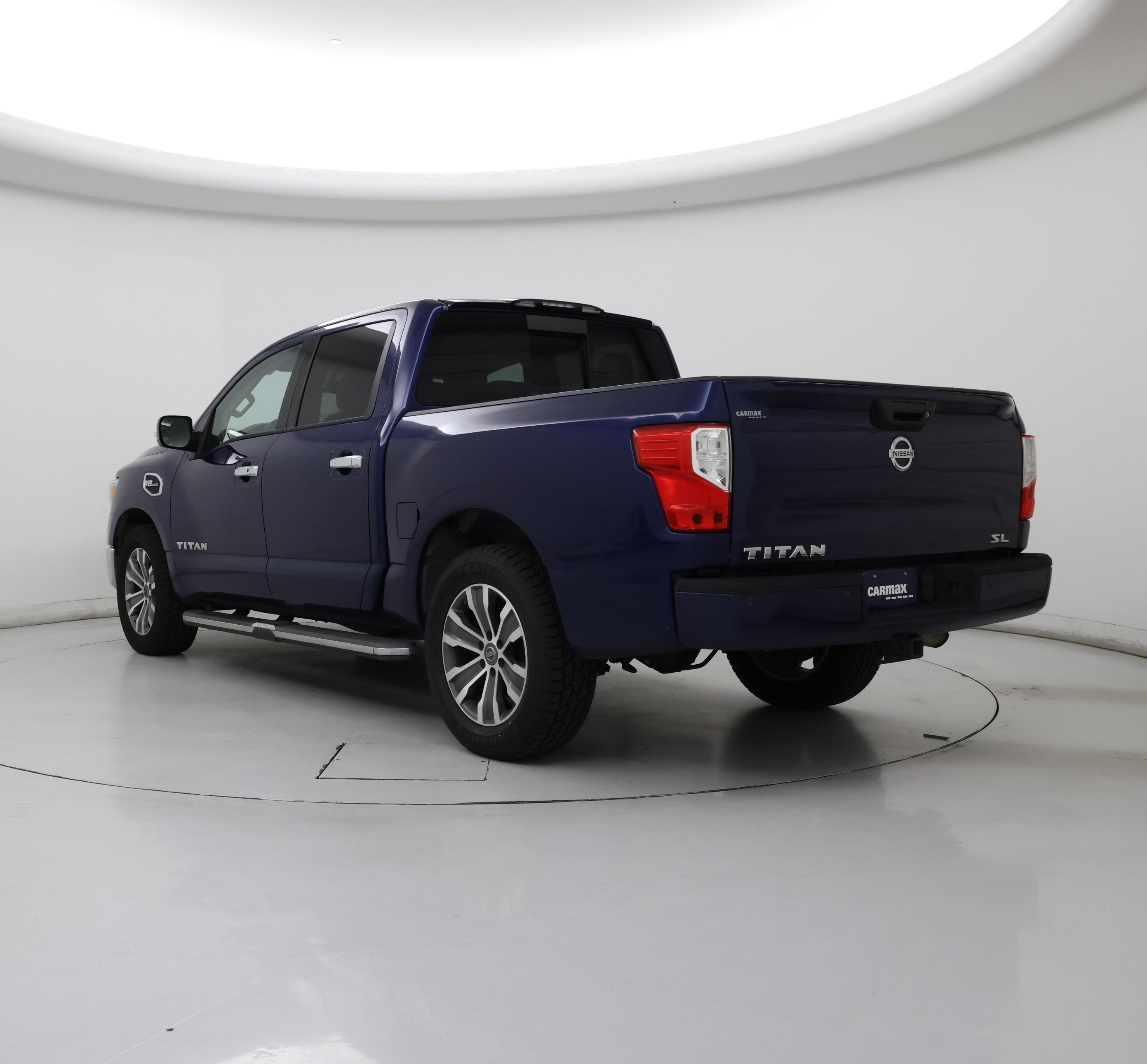 Thumbnail: 2017 Nissan Titan - 2