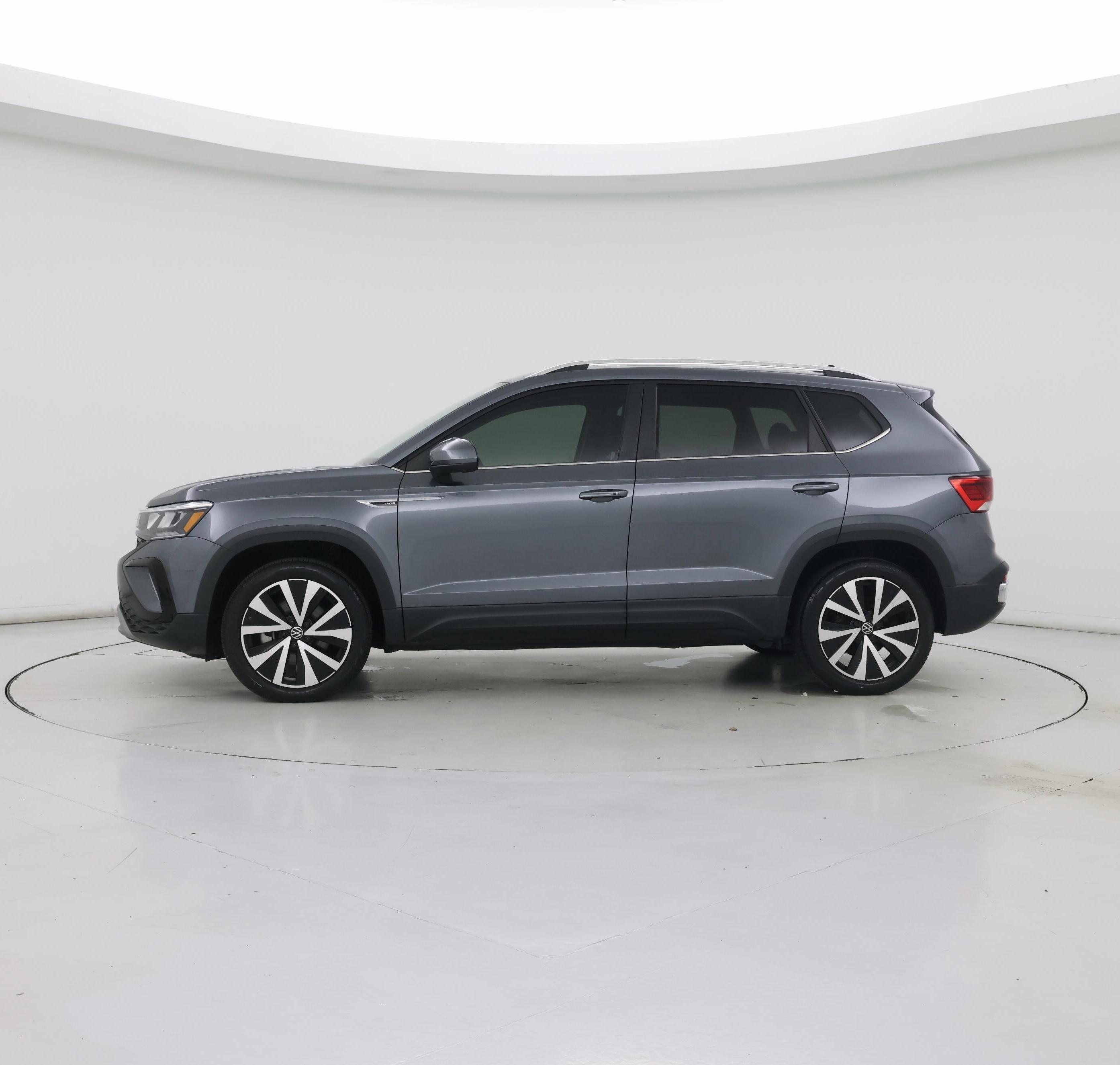 Thumbnail: 2023 Volkswagen Taos - 3