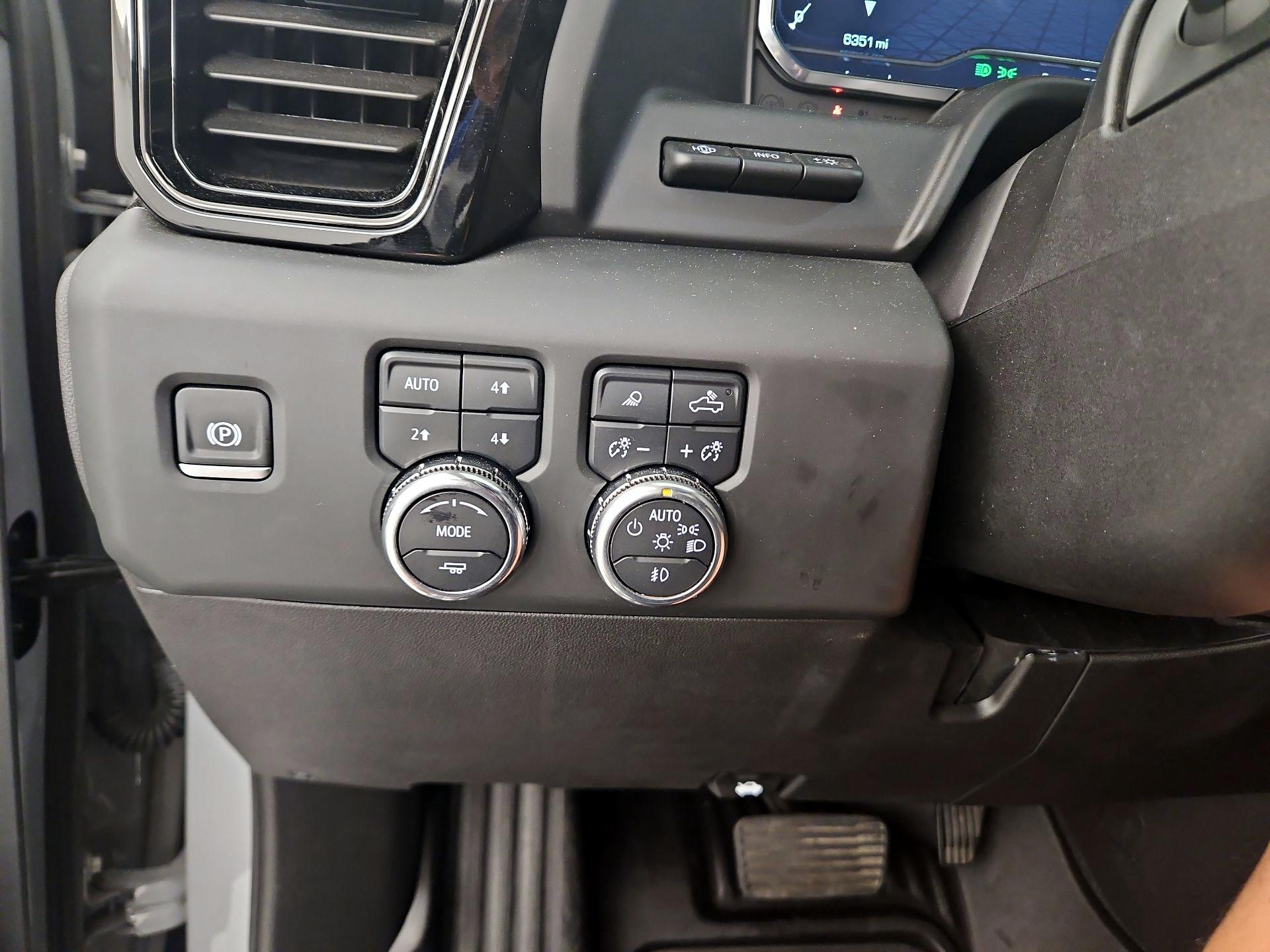 Thumbnail: 2024 GMC Sierra 2500 - 13