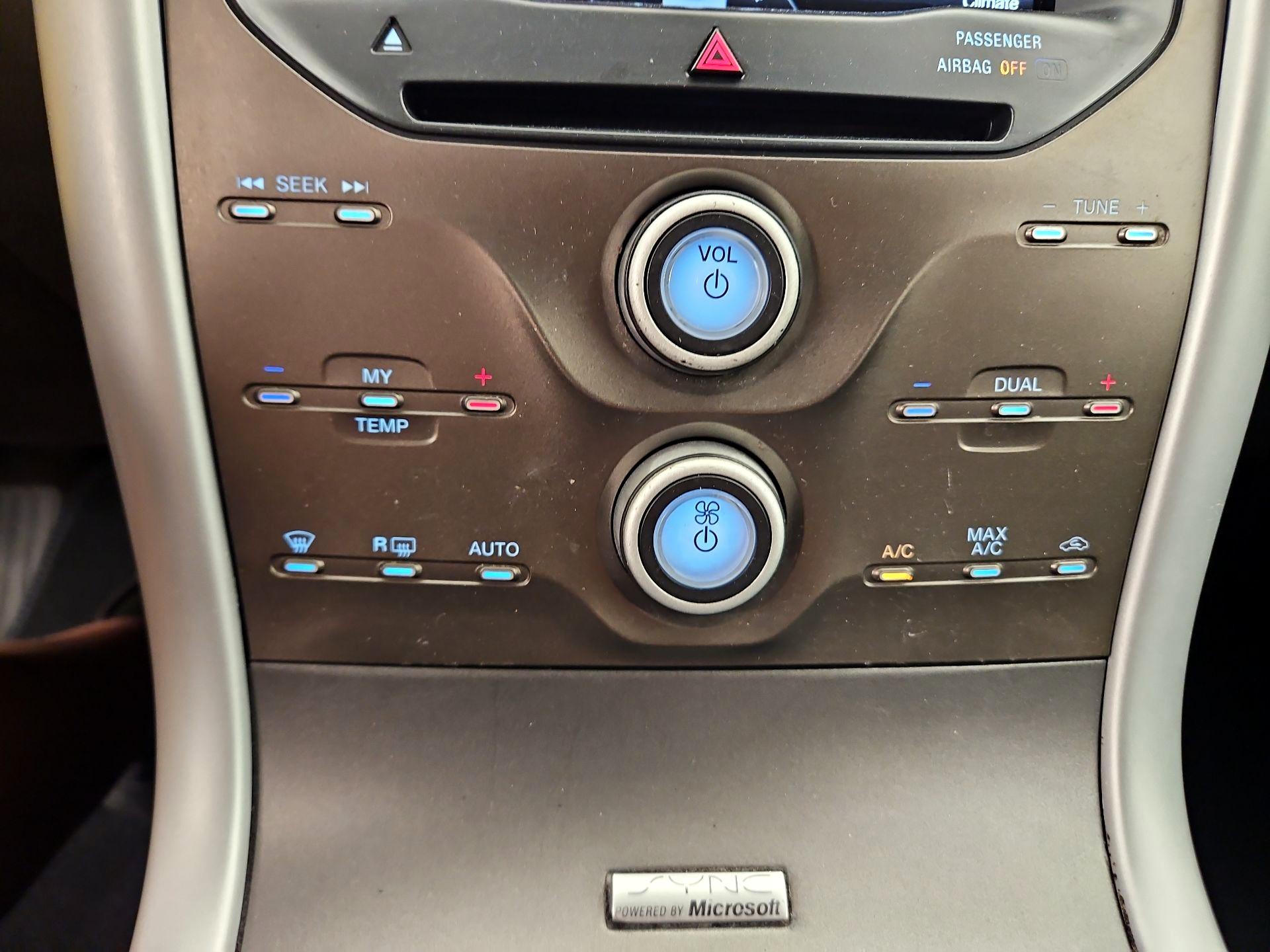 Thumbnail: 2014 Ford Edge - 17