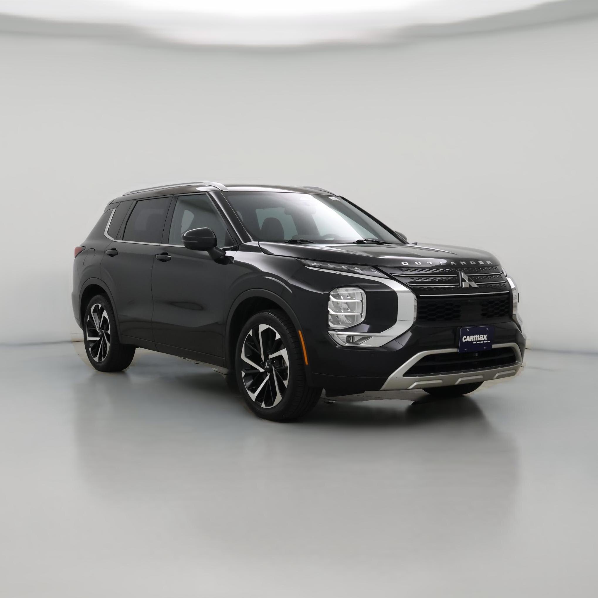 Thumbnail: 2023 Mitsubishi Outlander - 1