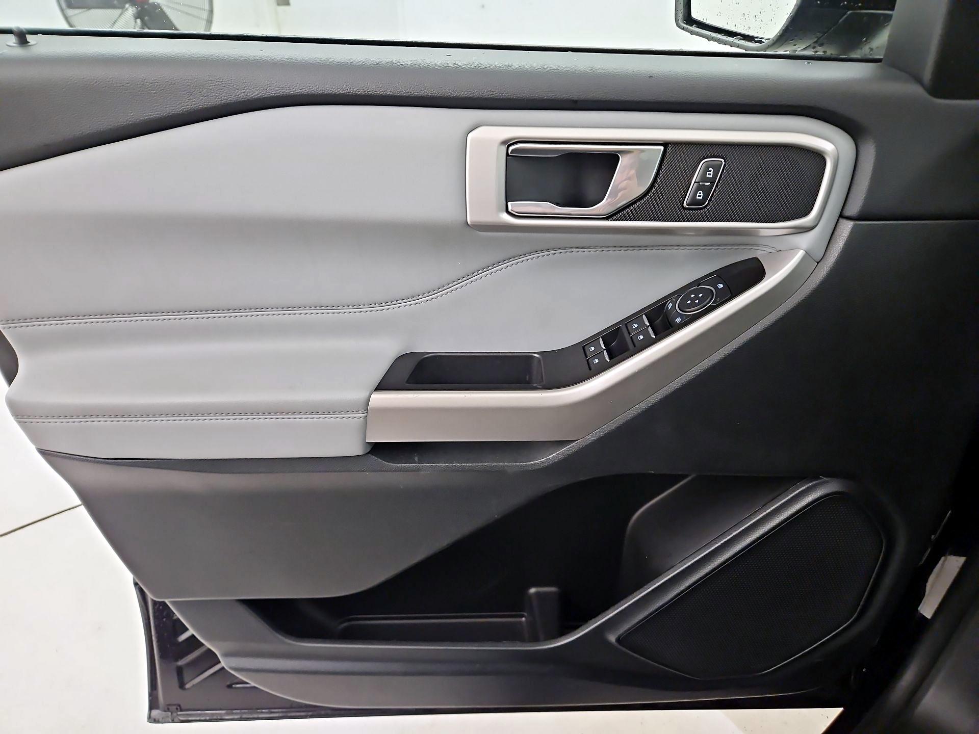 Thumbnail: 2022 Ford Explorer - 12