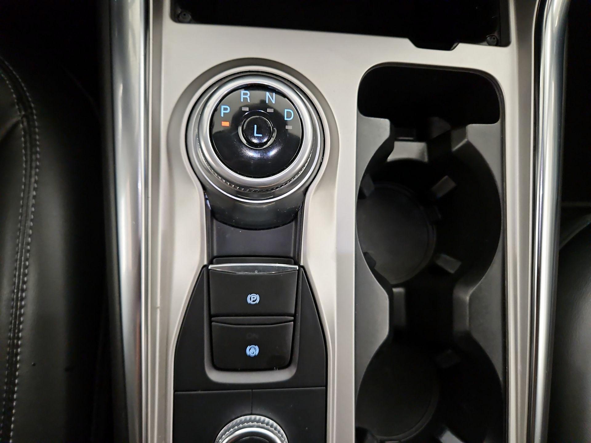 Thumbnail: 2022 Ford Explorer - 18