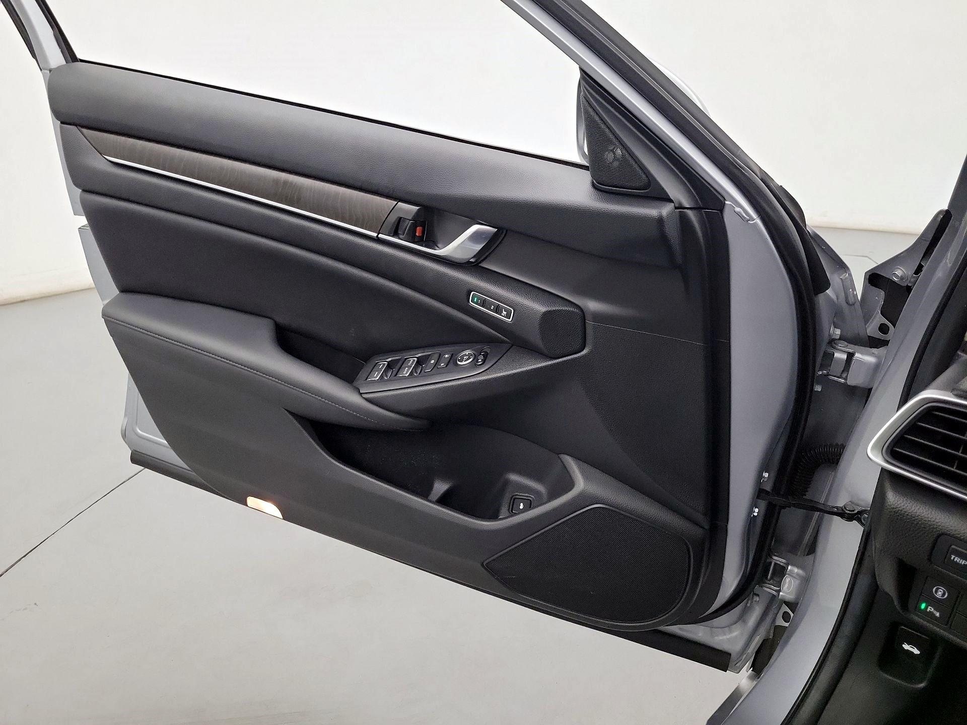 Thumbnail: 2021 Honda Accord - 10