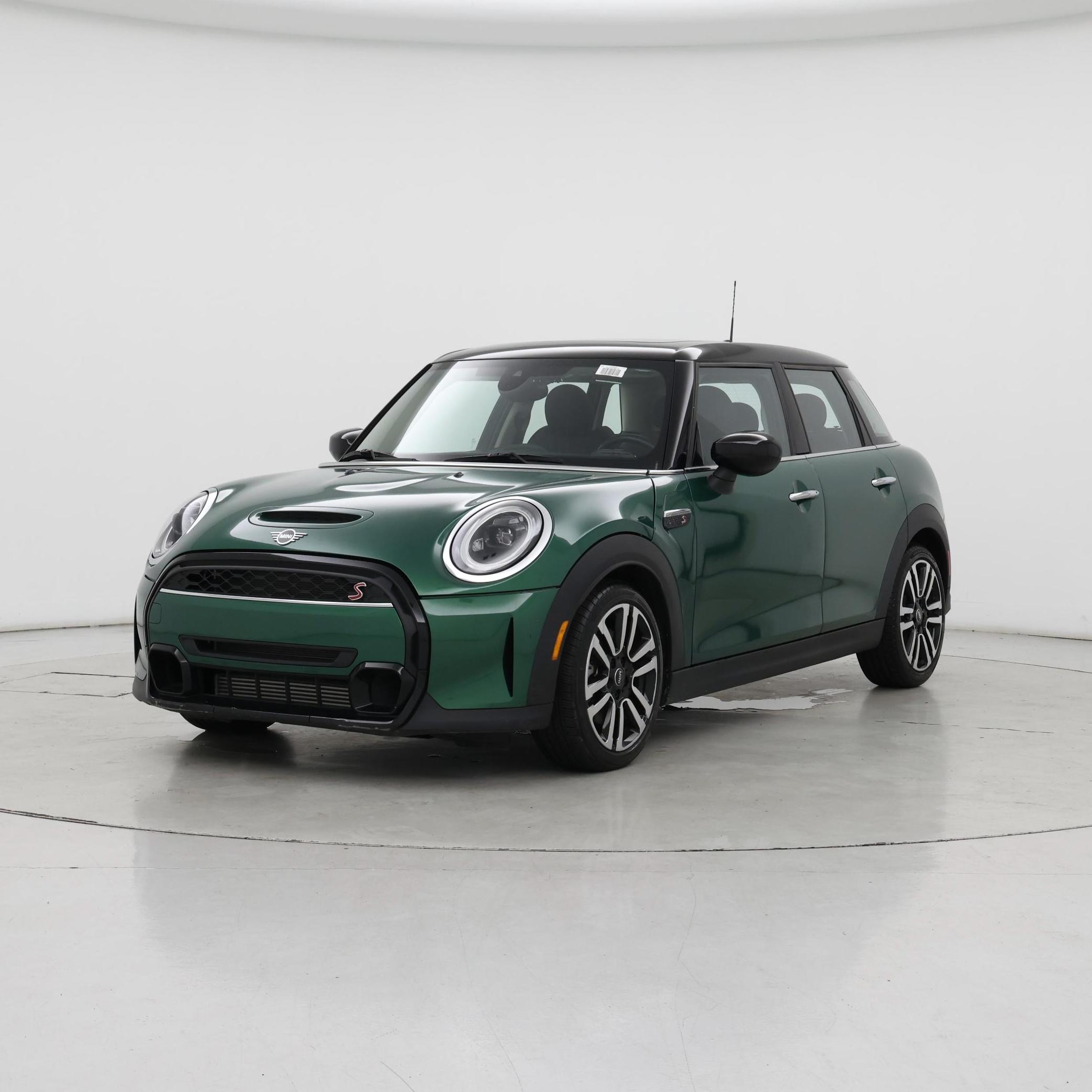 Thumbnail: 2022 MINI Cooper Hardtop - 4