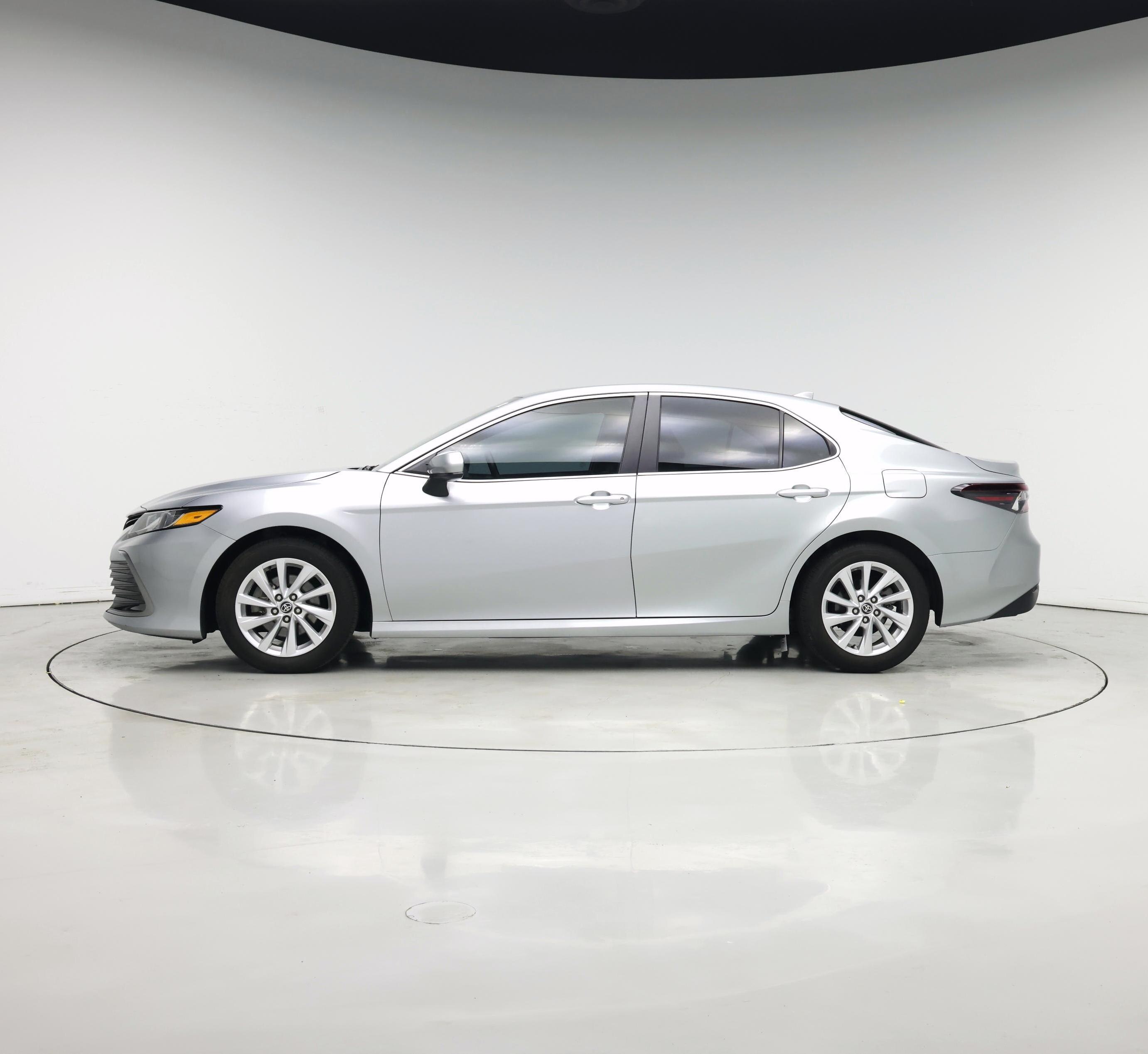 Thumbnail: 2023 Toyota Camry - 3
