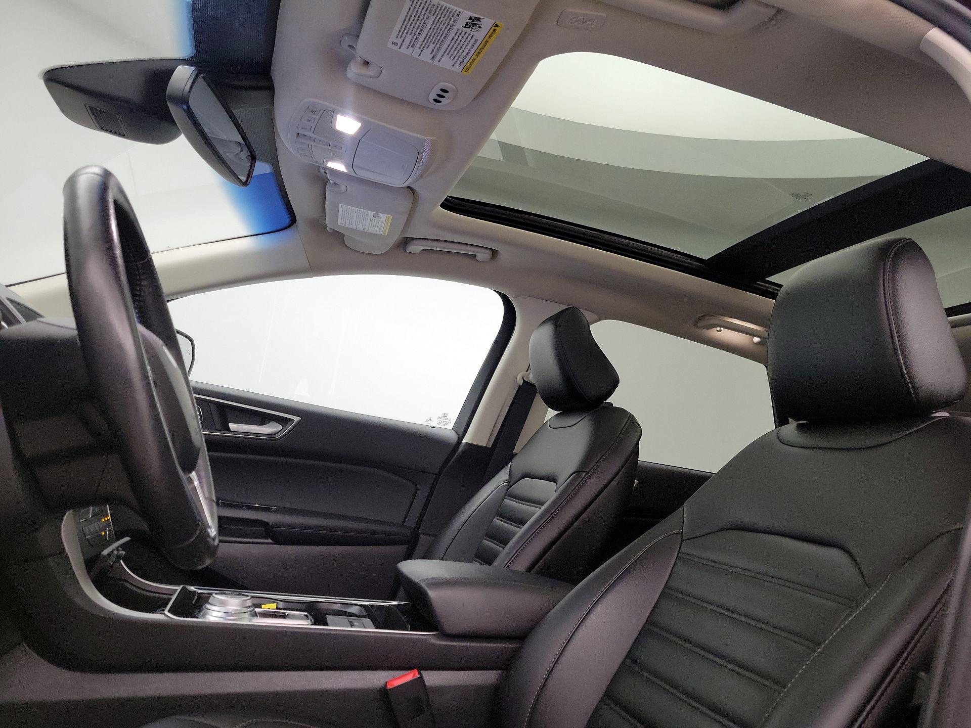 Thumbnail: 2020 Ford Edge - 19
