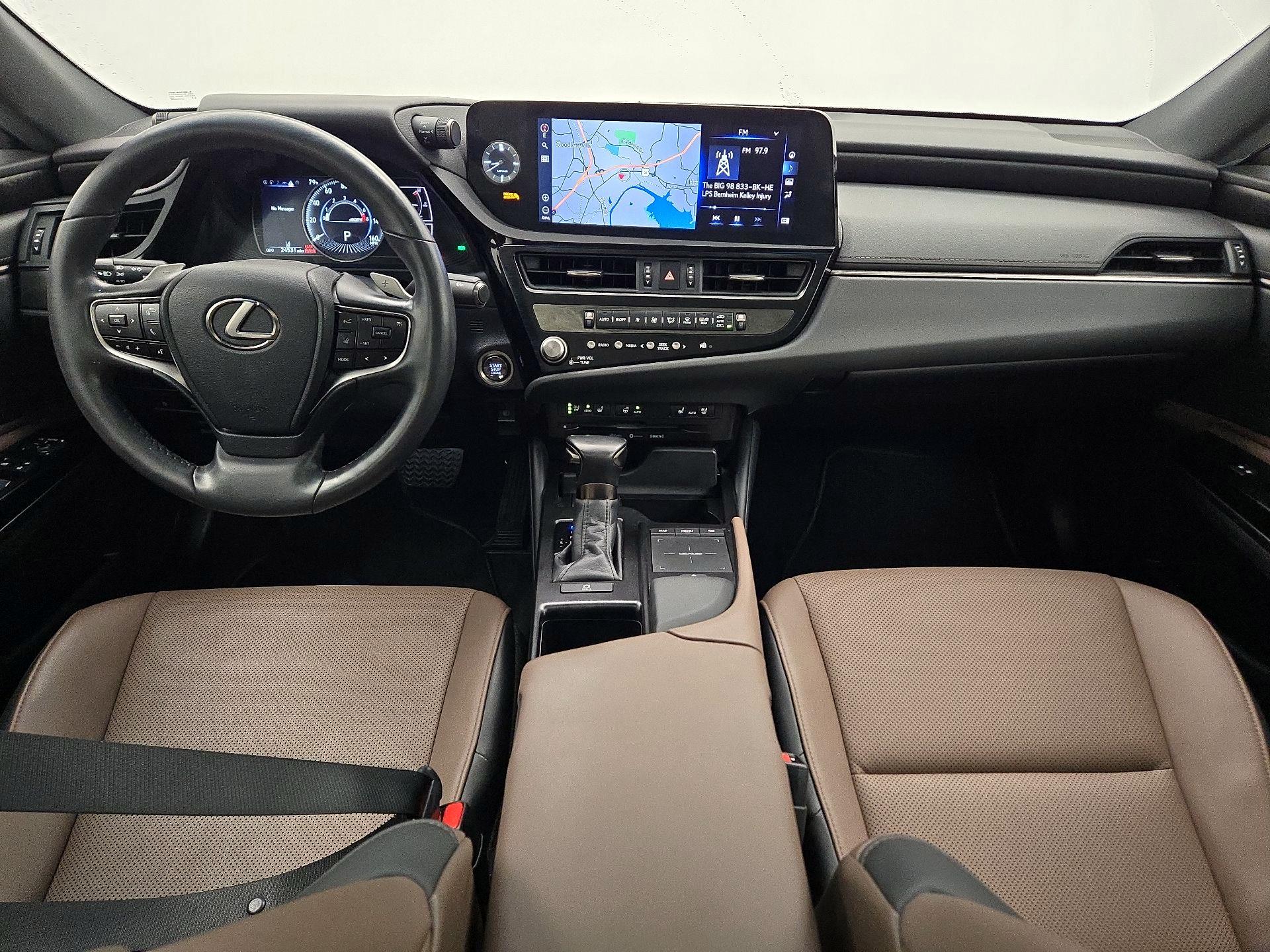 Thumbnail: 2022 Lexus ES - 9