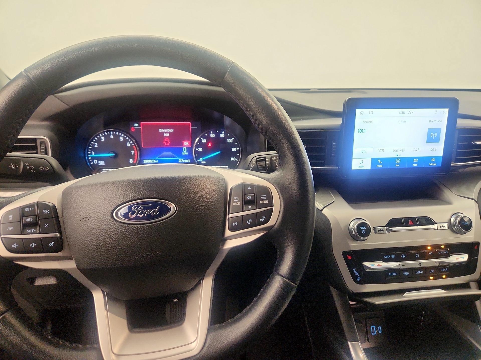 Thumbnail: 2022 Ford Explorer - 9