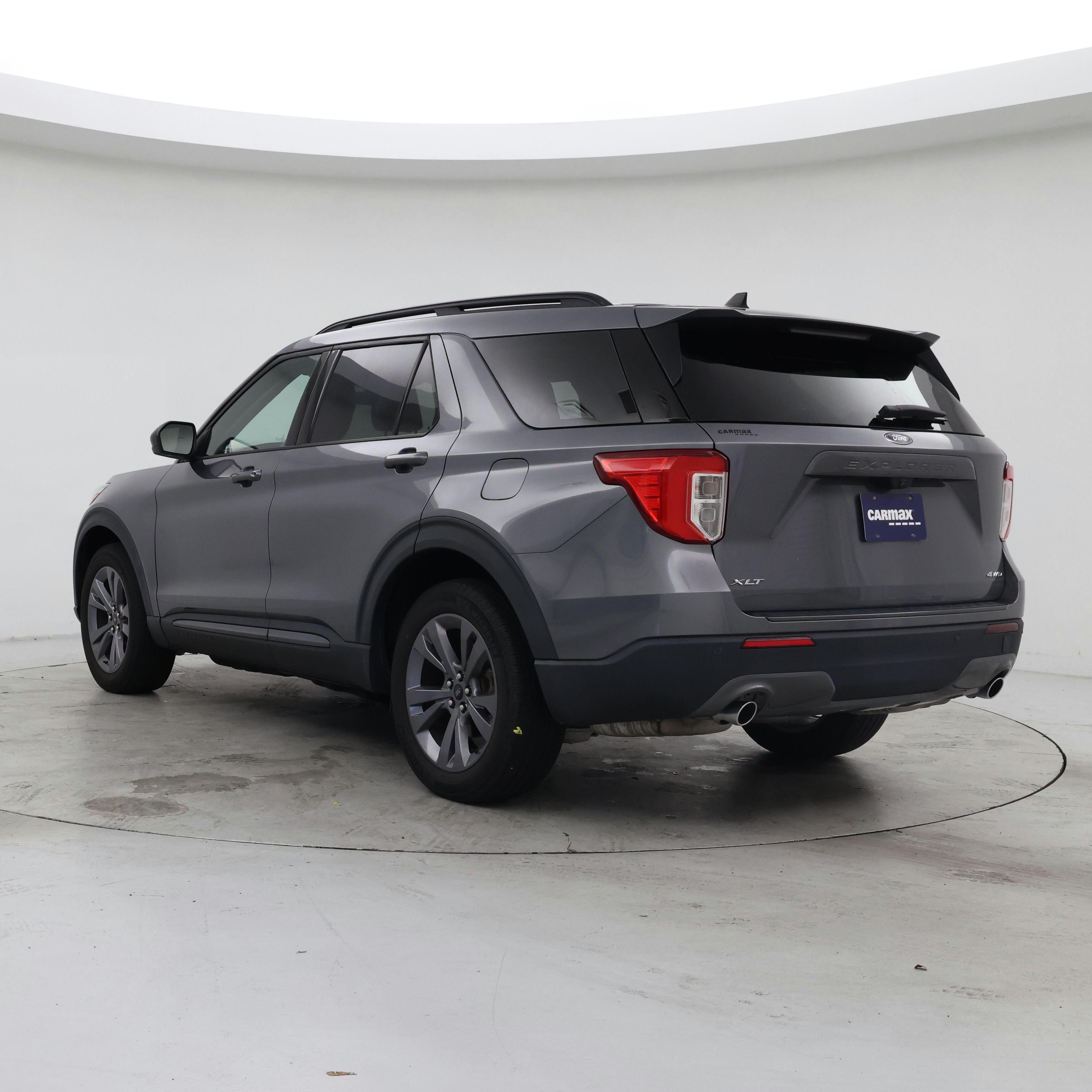 Thumbnail: 2022 Ford Explorer - 2