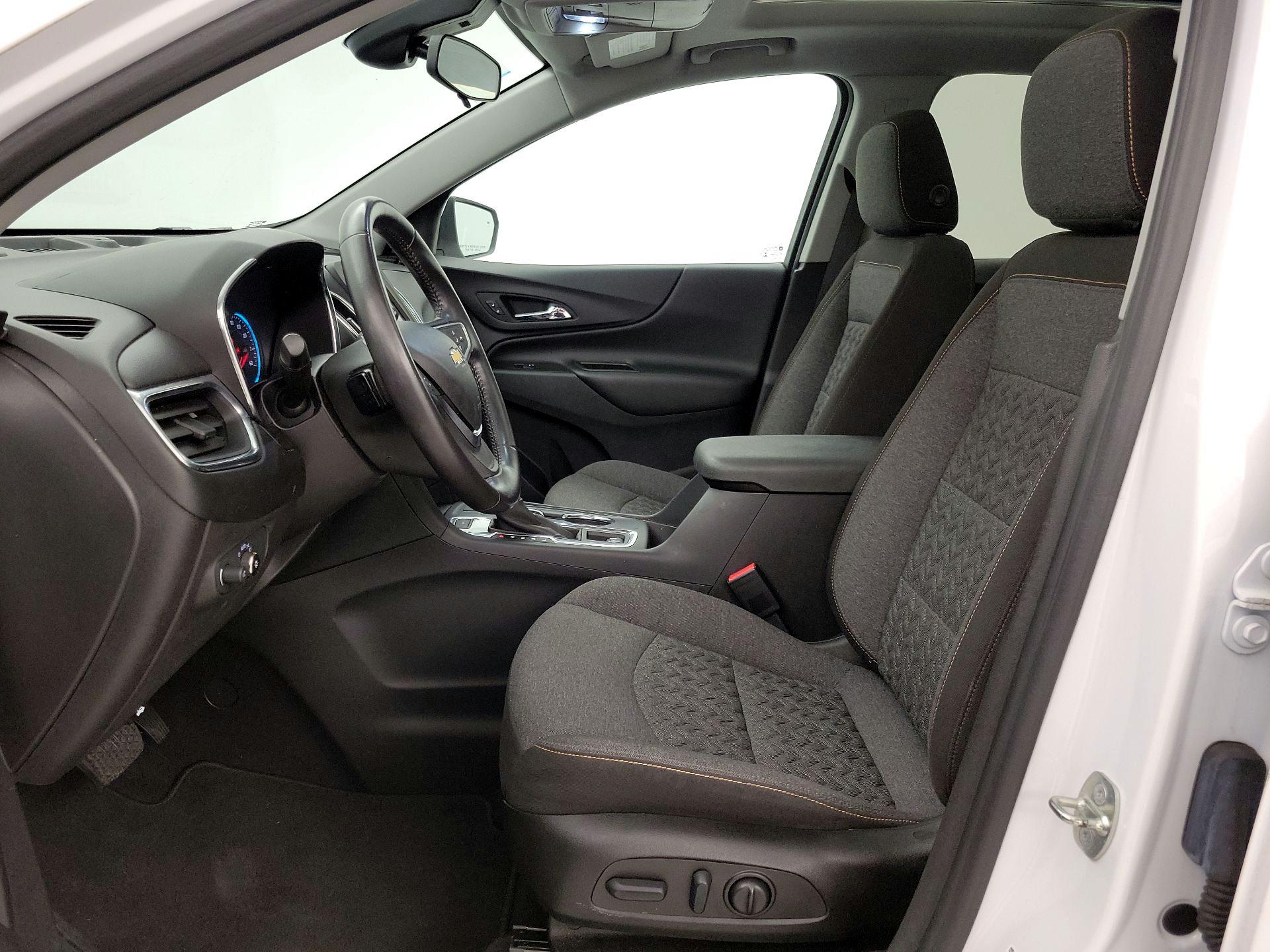Thumbnail: 2022 Chevrolet Equinox - 11
