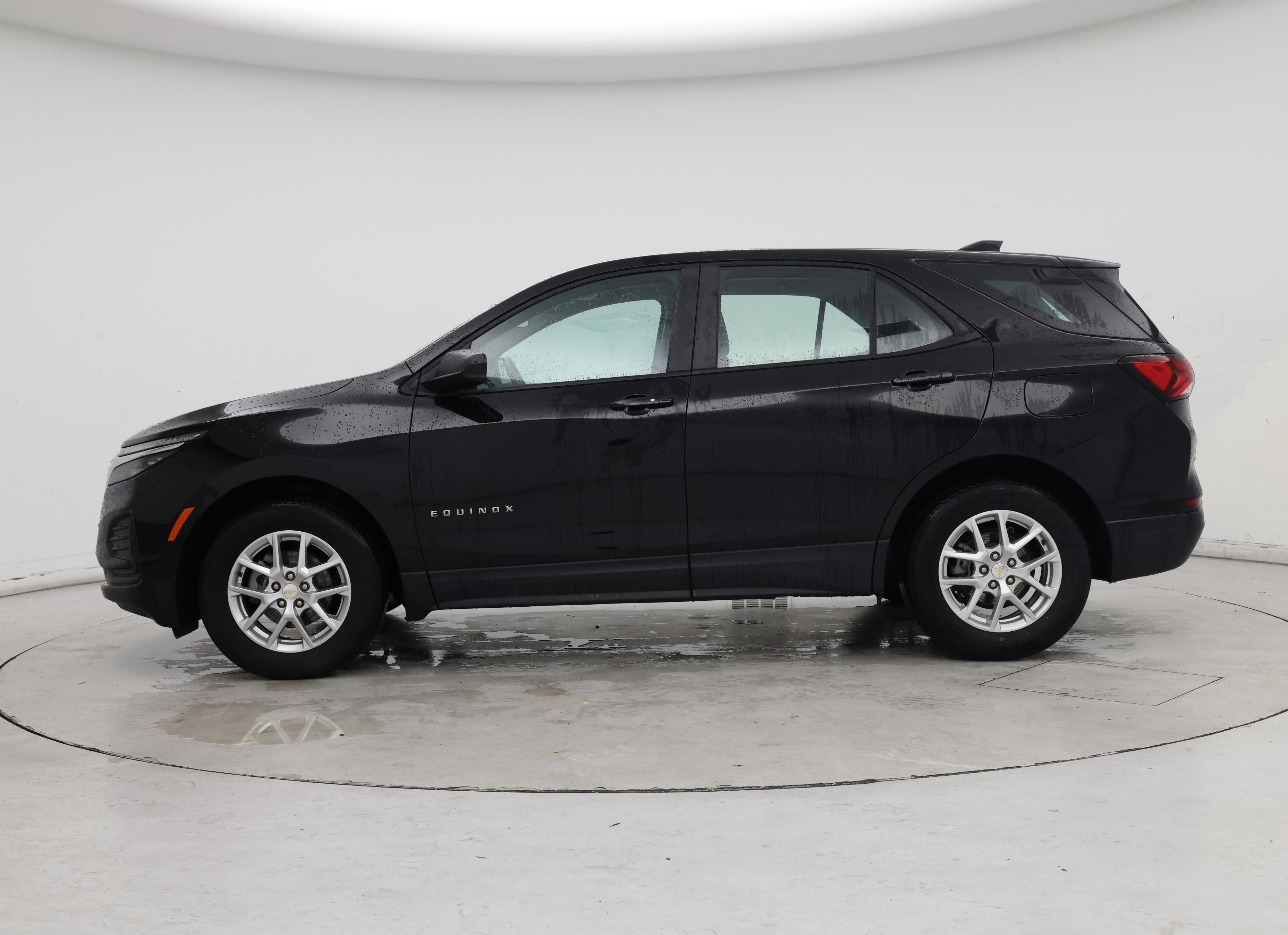 Thumbnail: 2023 Chevrolet Equinox - 3