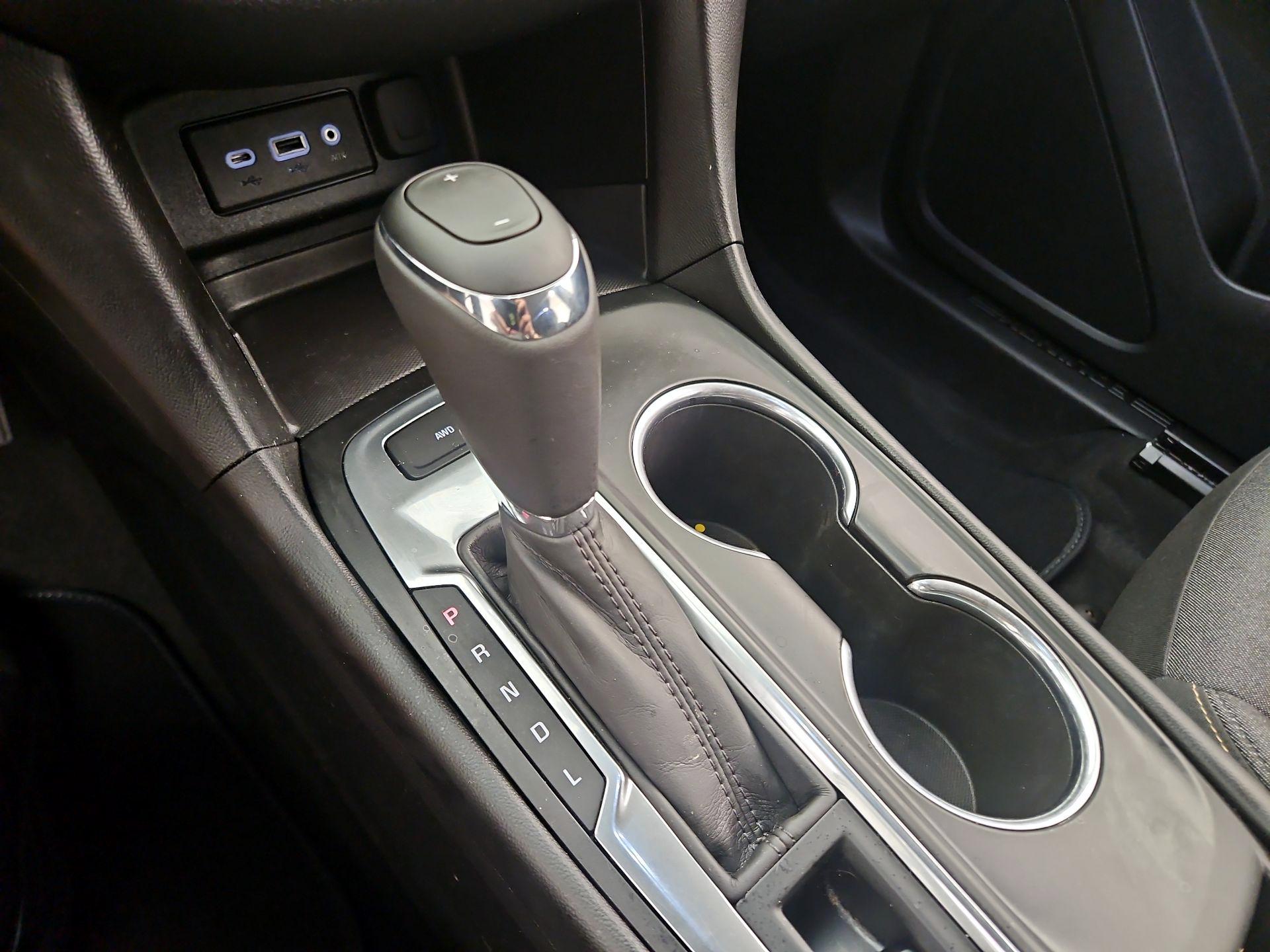 Thumbnail: 2019 Chevrolet Equinox - 17