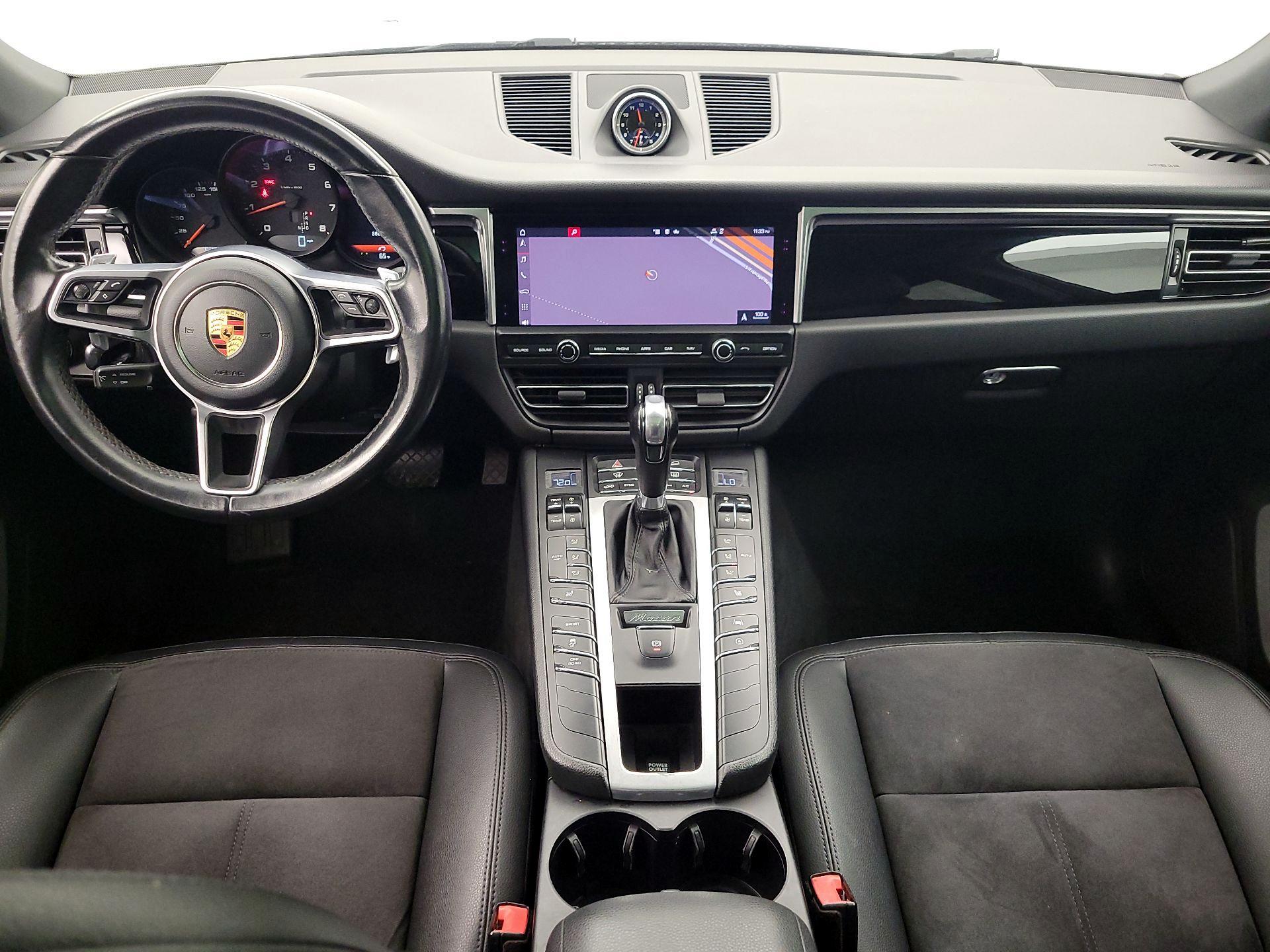 Thumbnail: 2020 Porsche Macan - 9