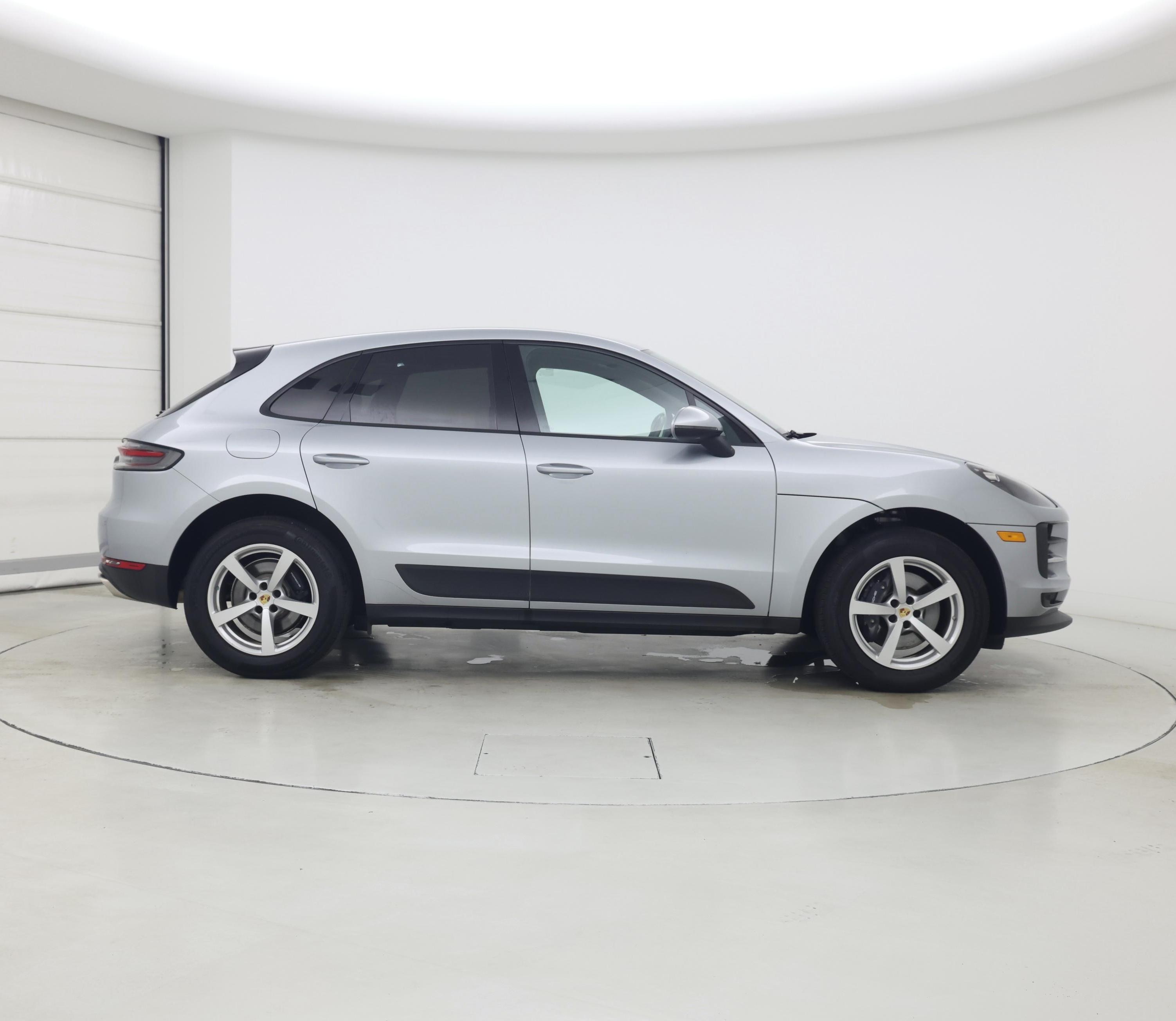 Thumbnail: 2021 Porsche Macan - 7