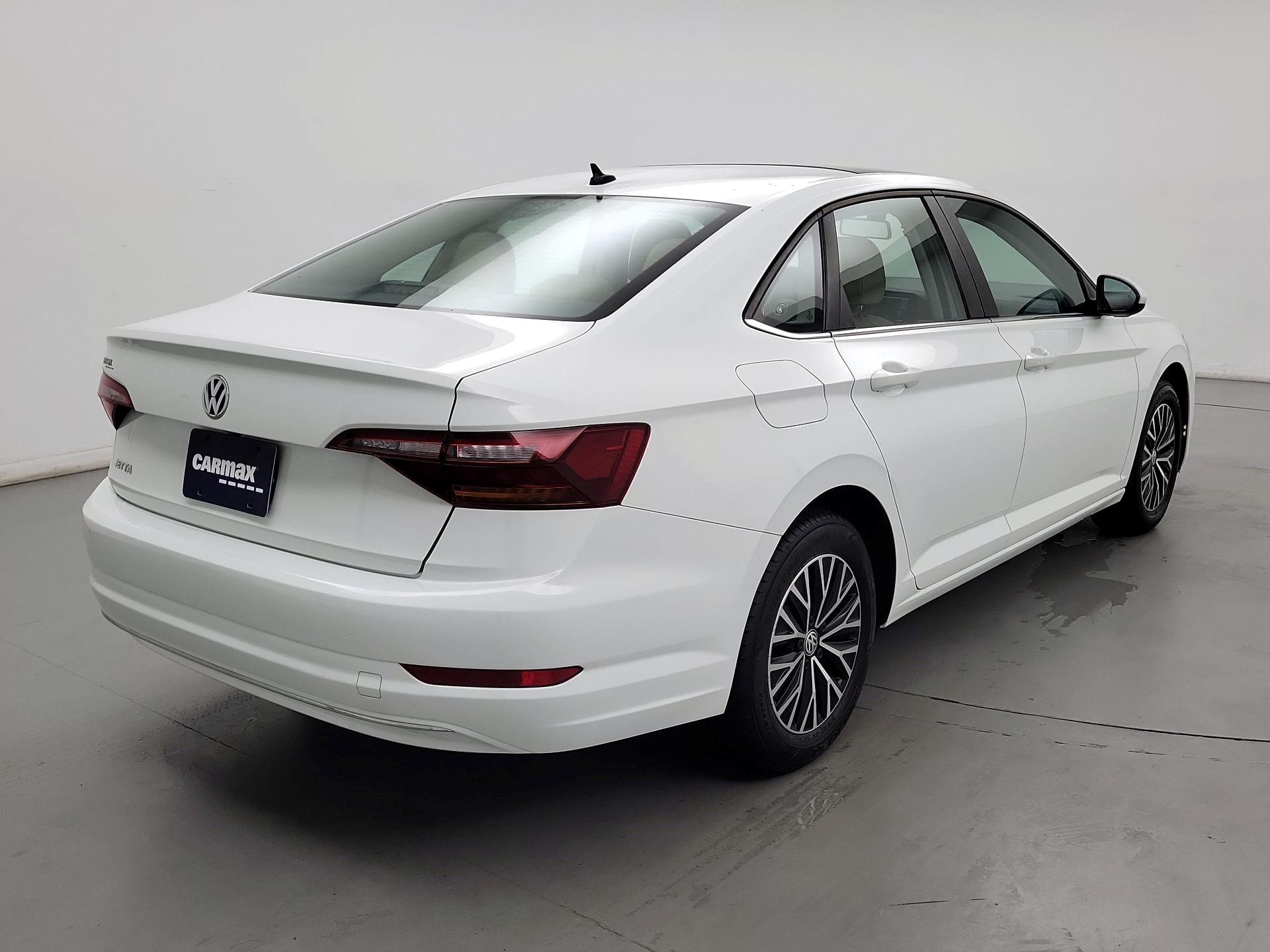 Thumbnail: 2019 Volkswagen Jetta - 5