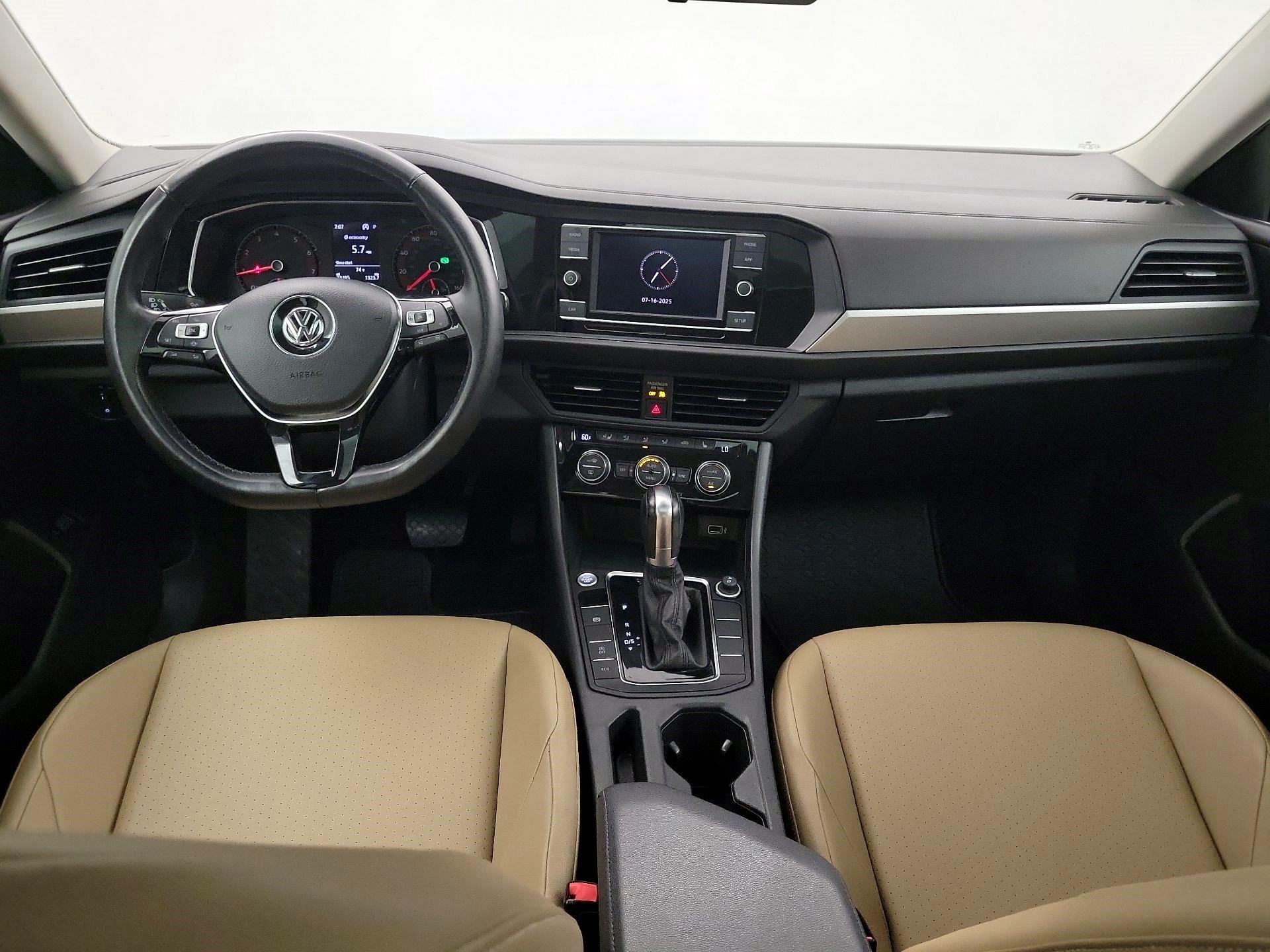 Thumbnail: 2019 Volkswagen Jetta - 8