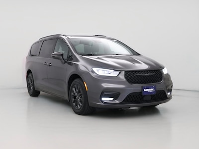 Gray 2021 Chrysler Pacifica Touring L
