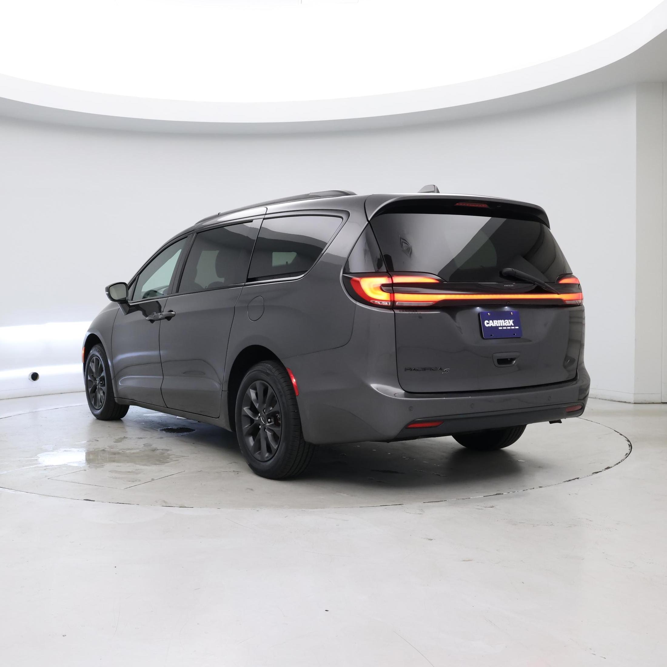 Thumbnail: 2021 Chrysler Pacifica - 2