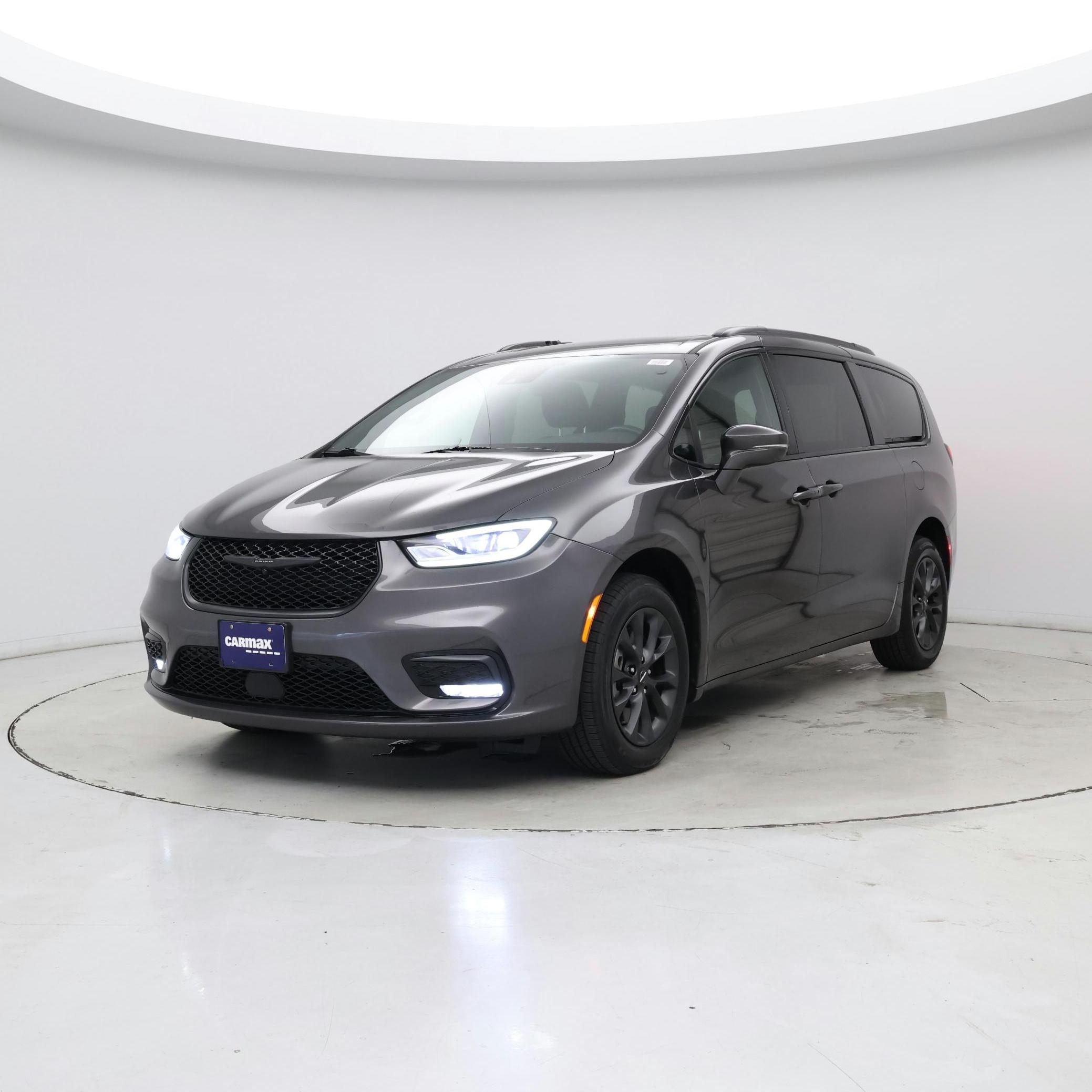 Thumbnail: 2021 Chrysler Pacifica - 4