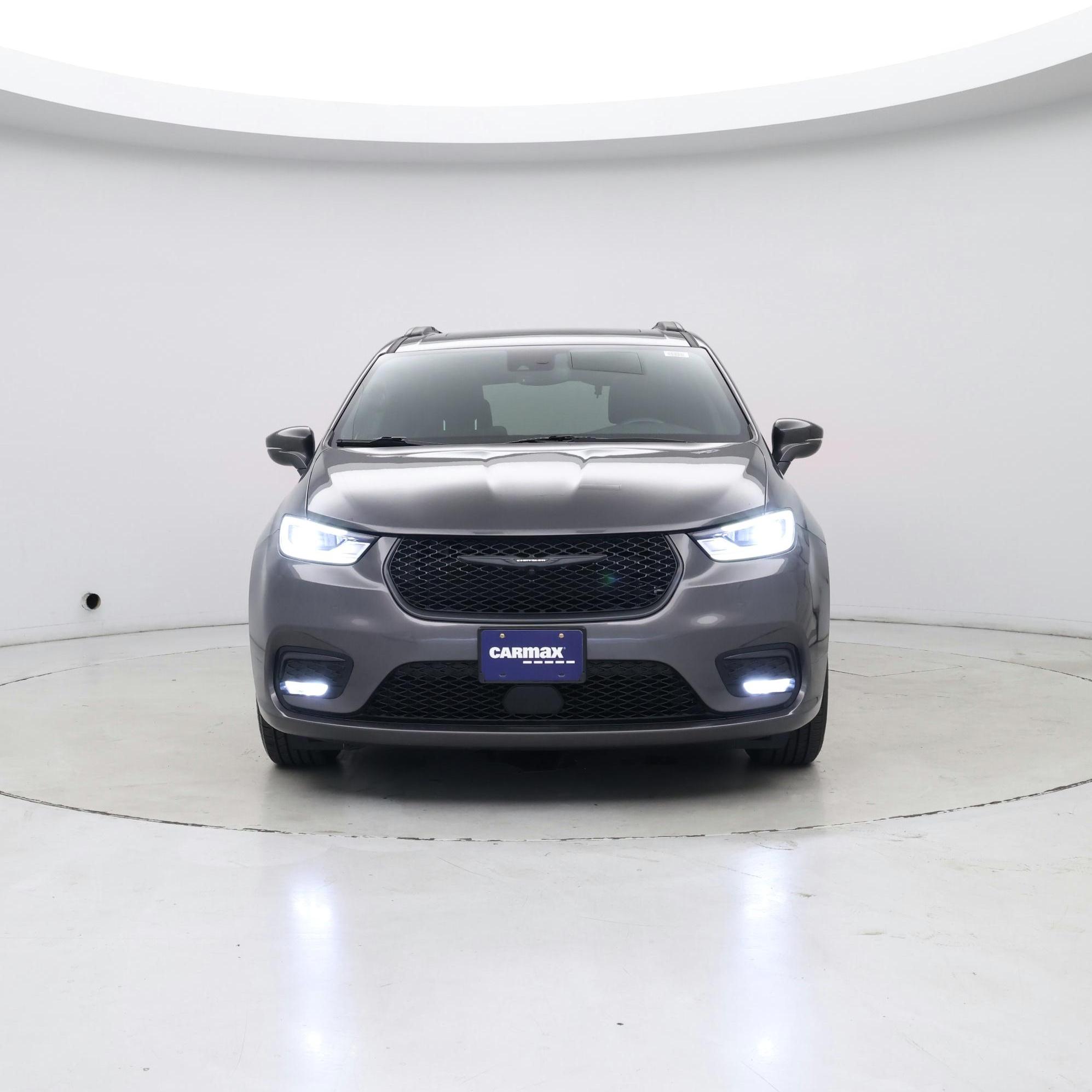 Thumbnail: 2021 Chrysler Pacifica - 5