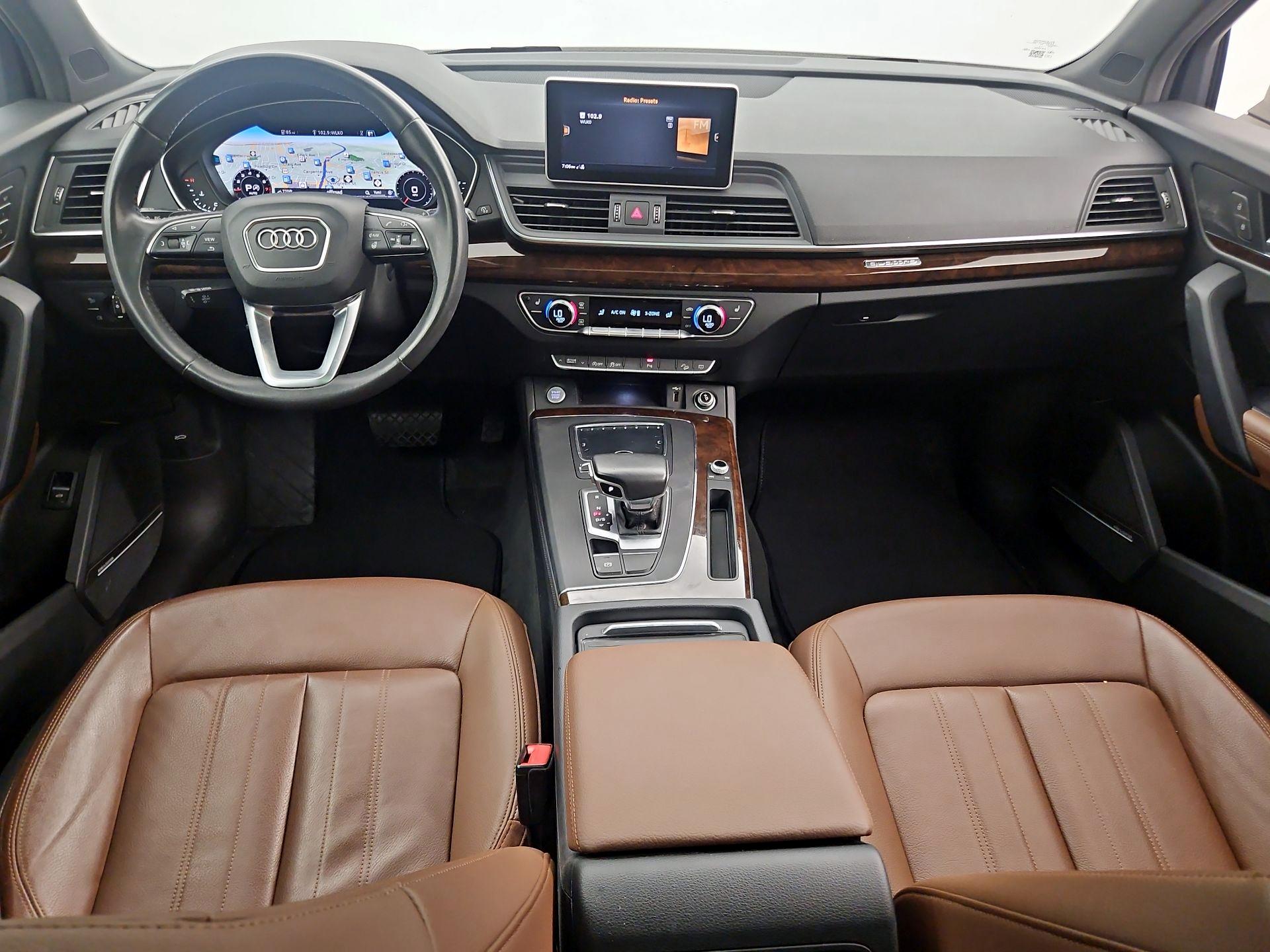 Thumbnail: 2020 Audi Q5 - 9