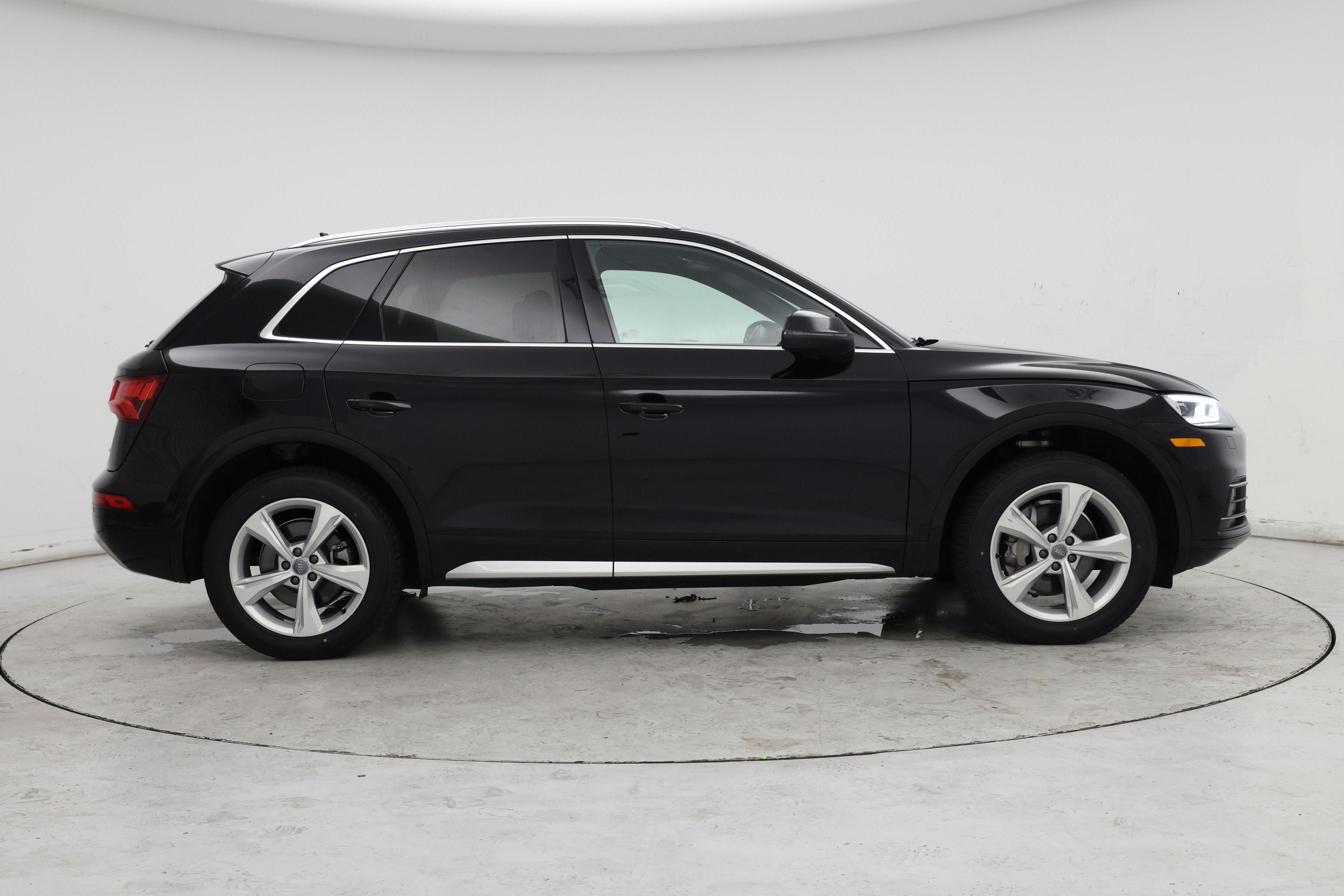 Thumbnail: 2020 Audi Q5 - 7