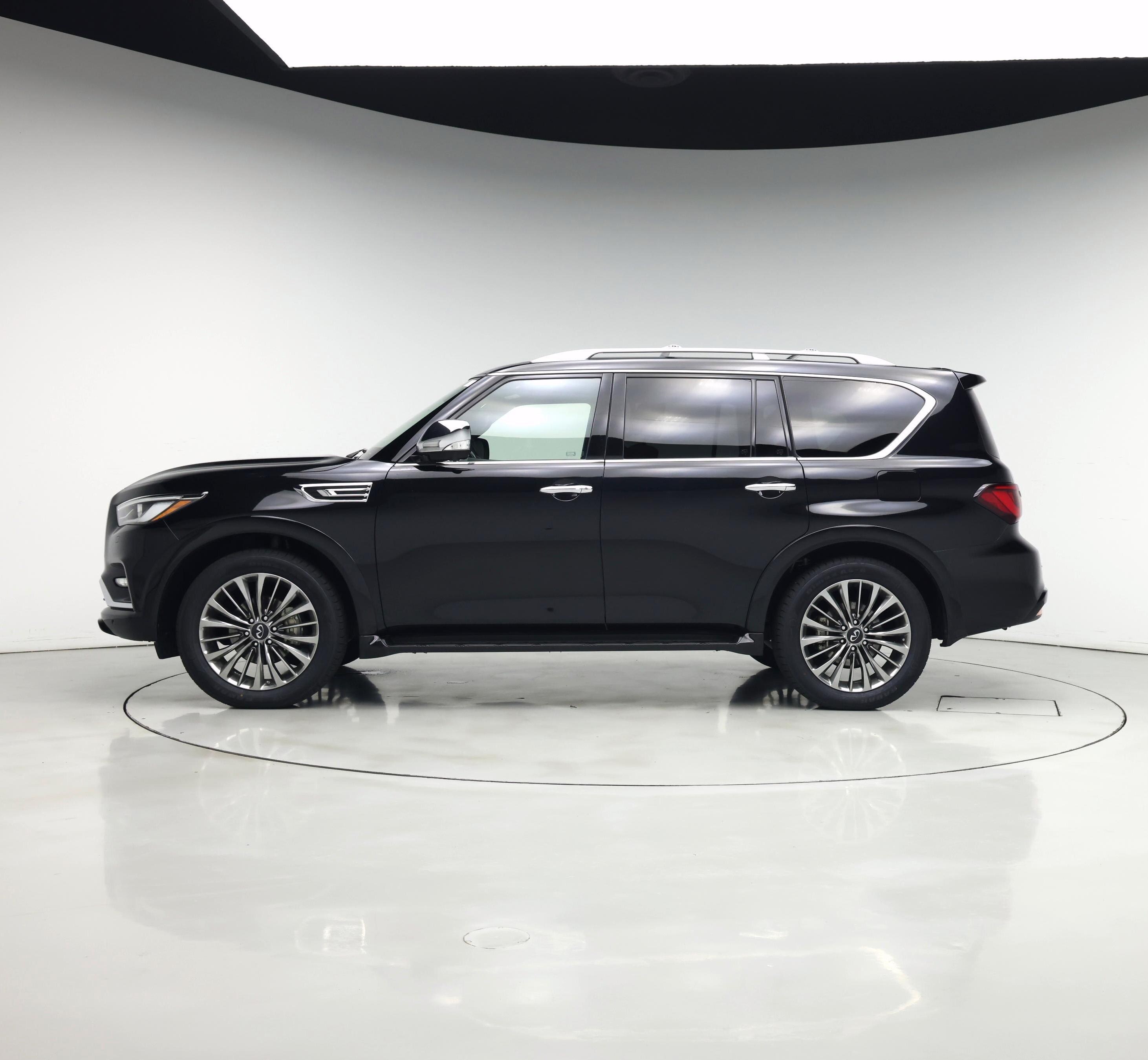 Thumbnail: 2021 INFINITI QX80 - 3