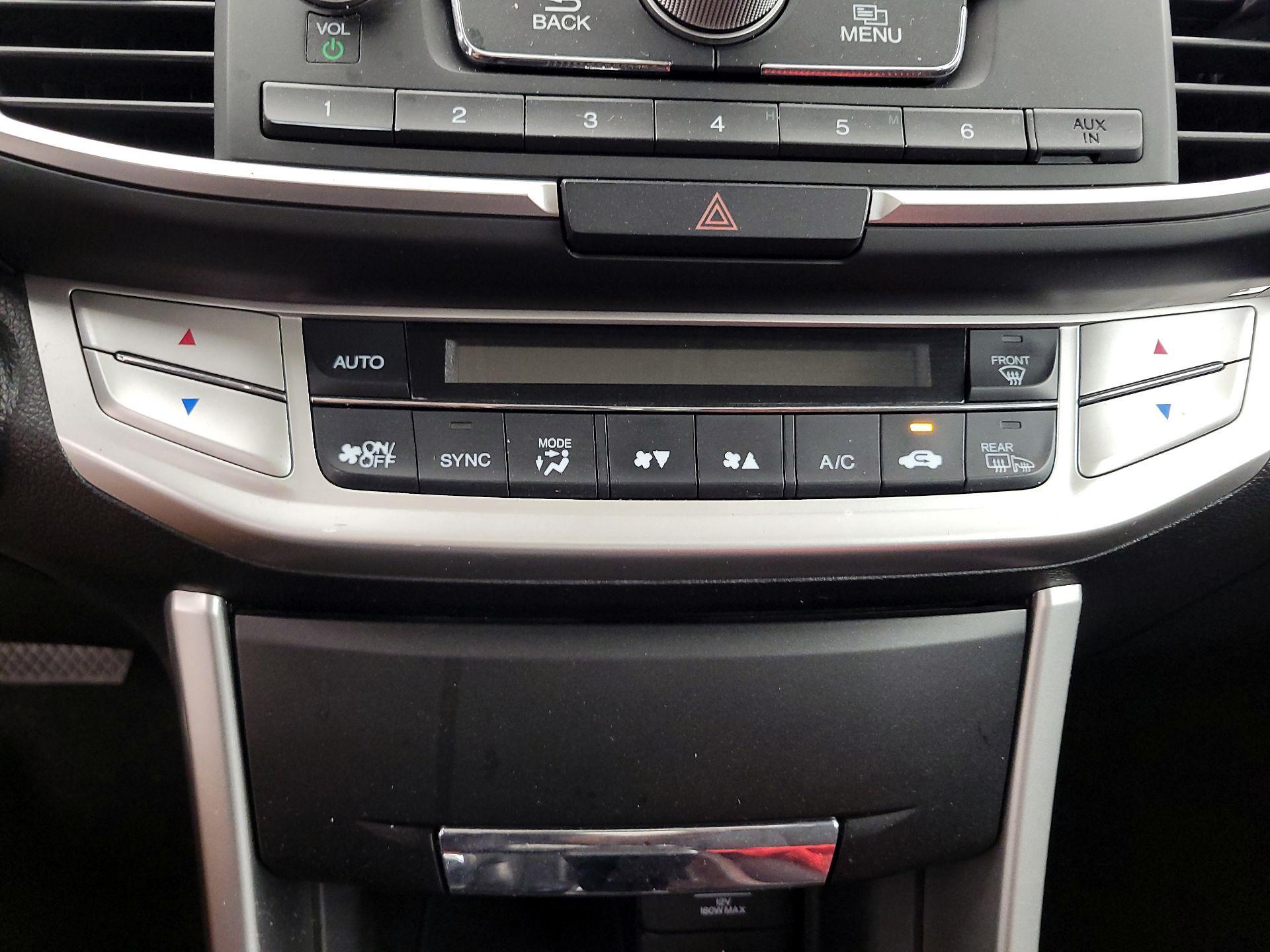 Thumbnail: 2015 Honda Accord - 16