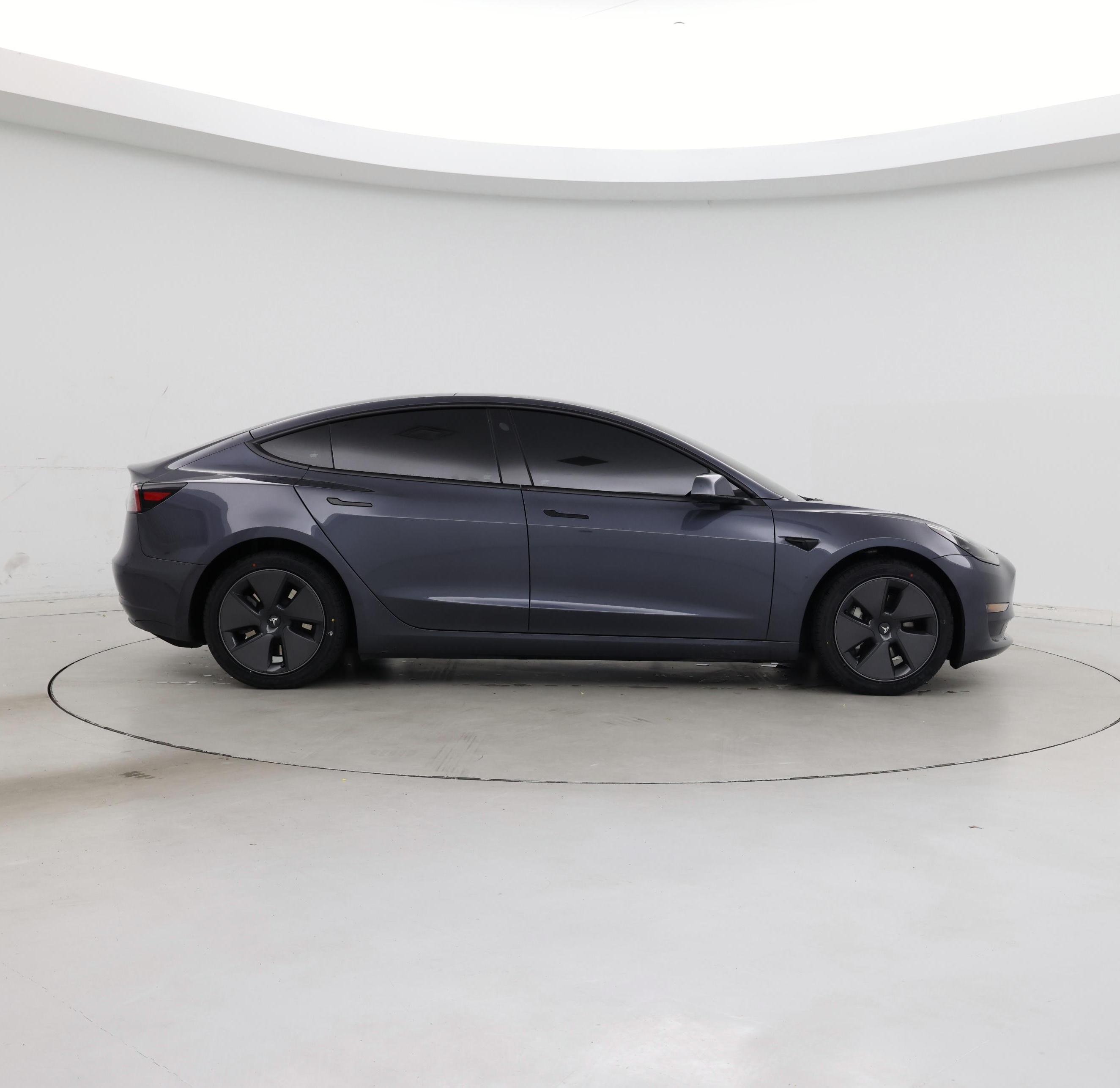 Thumbnail: 2023 Tesla Model 3 - 7