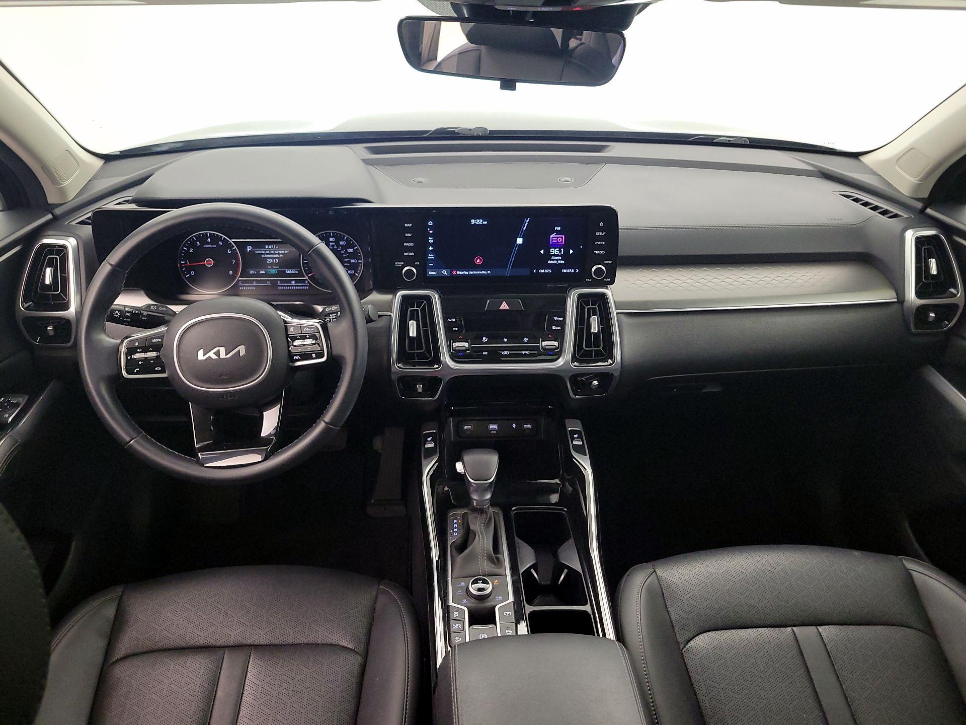 Thumbnail: 2022 Kia Sorento - 9