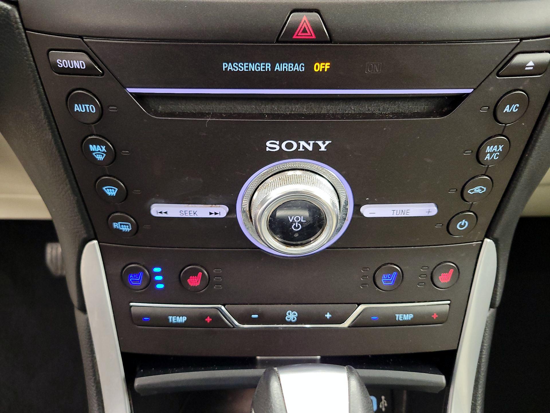 Thumbnail: 2018 Ford Edge - 17