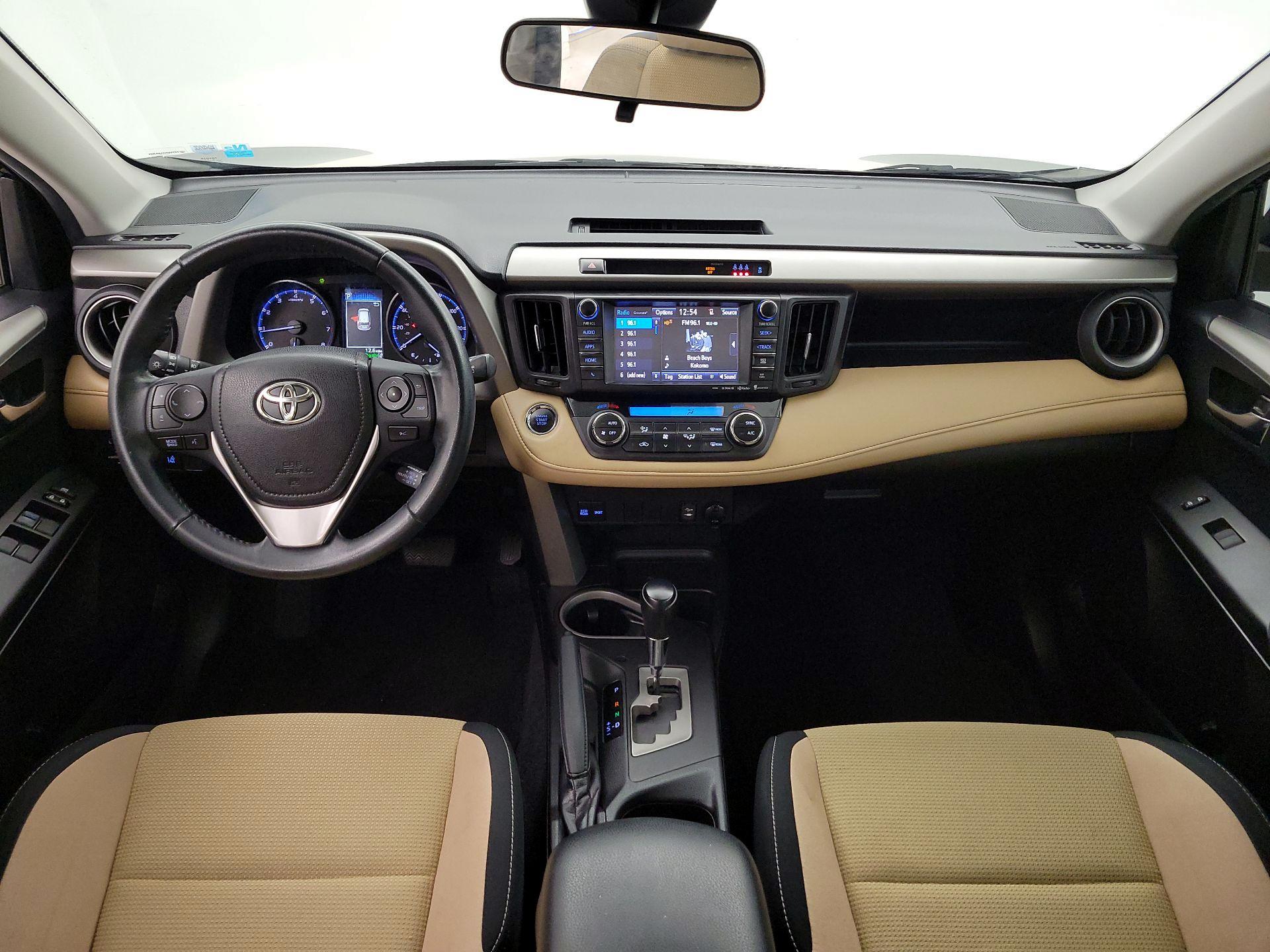 Thumbnail: 2018 Toyota RAV4 - 9