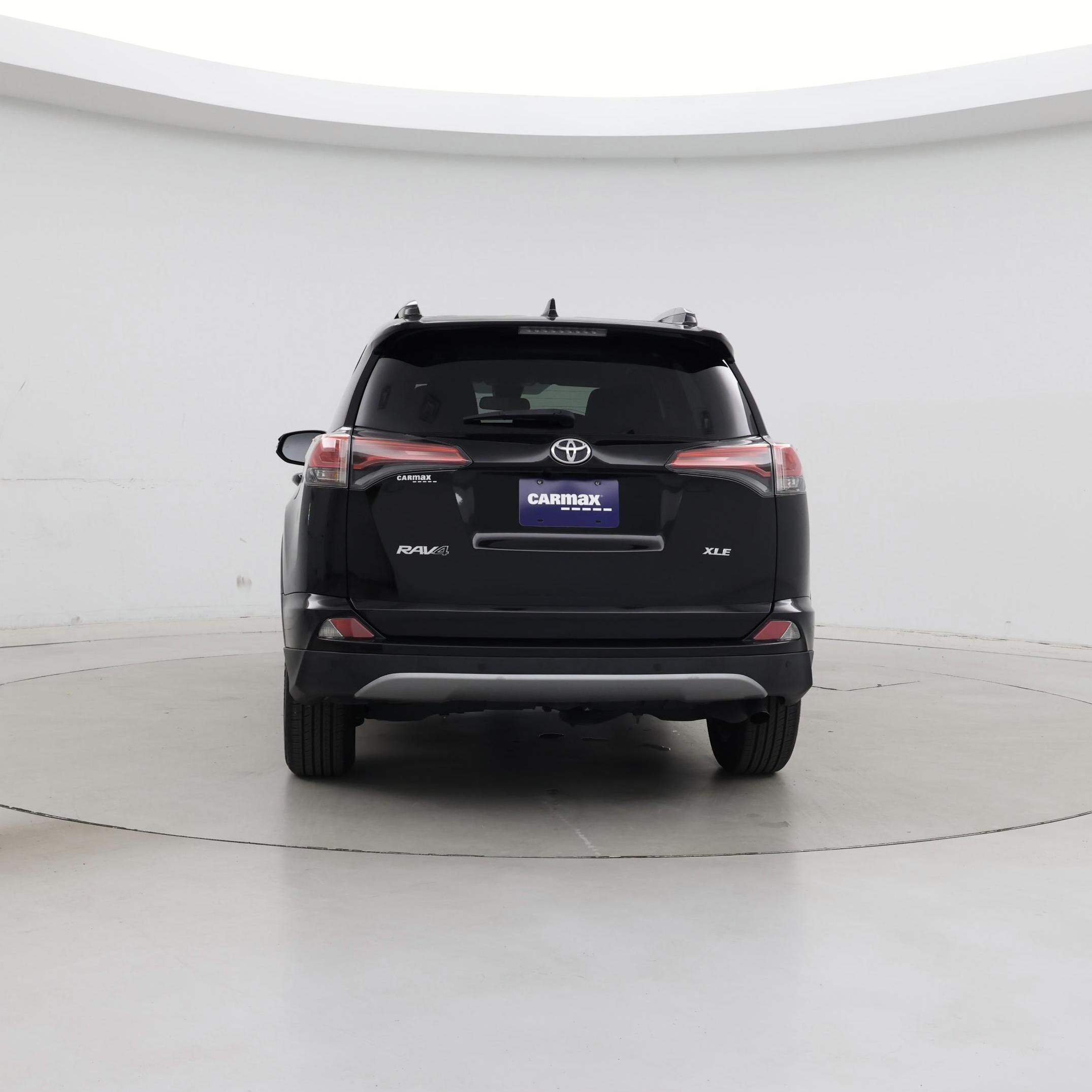 Thumbnail: 2018 Toyota RAV4 - 6