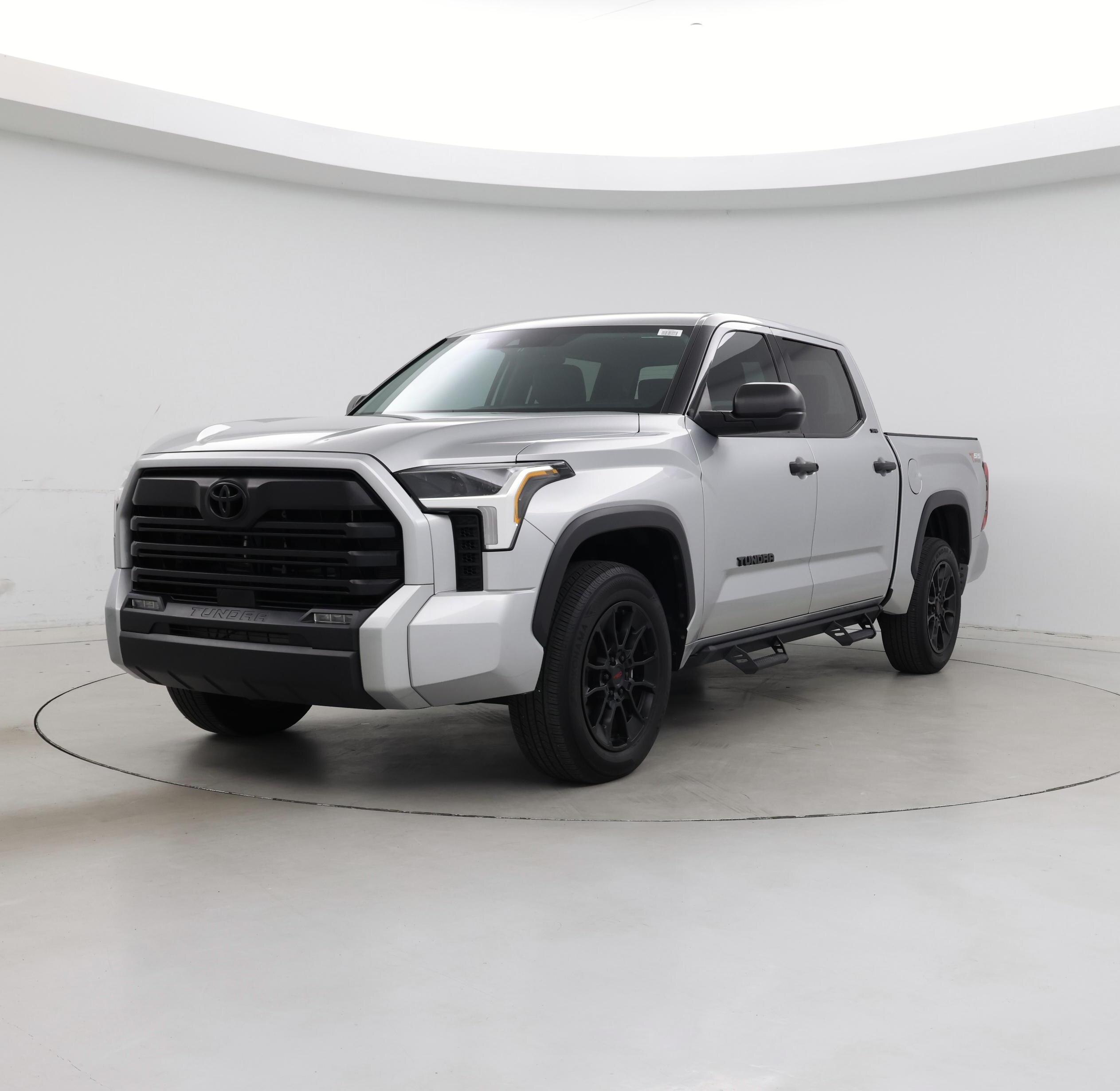 Thumbnail: 2022 Toyota Tundra - 4