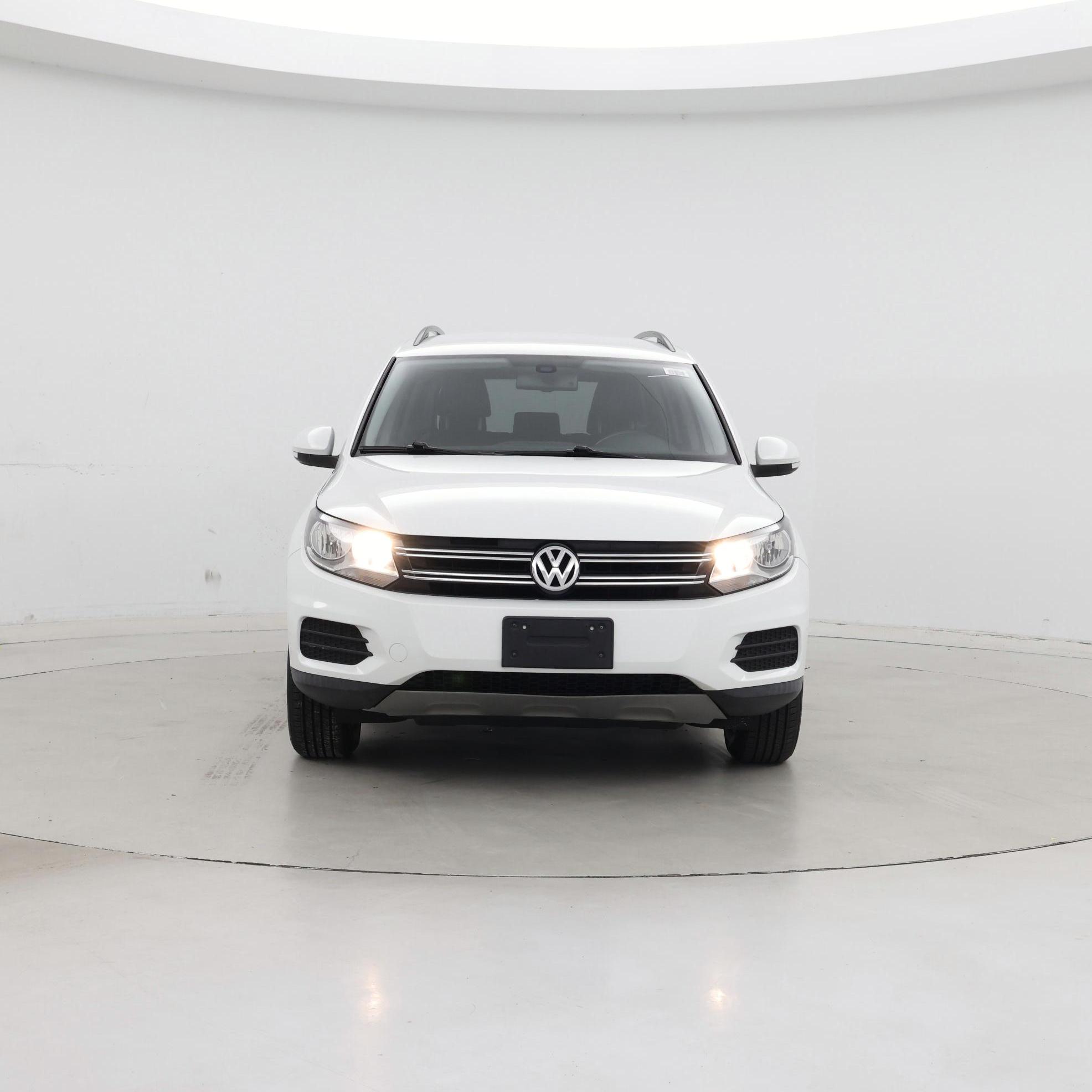 Thumbnail: 2016 Volkswagen Tiguan - 5