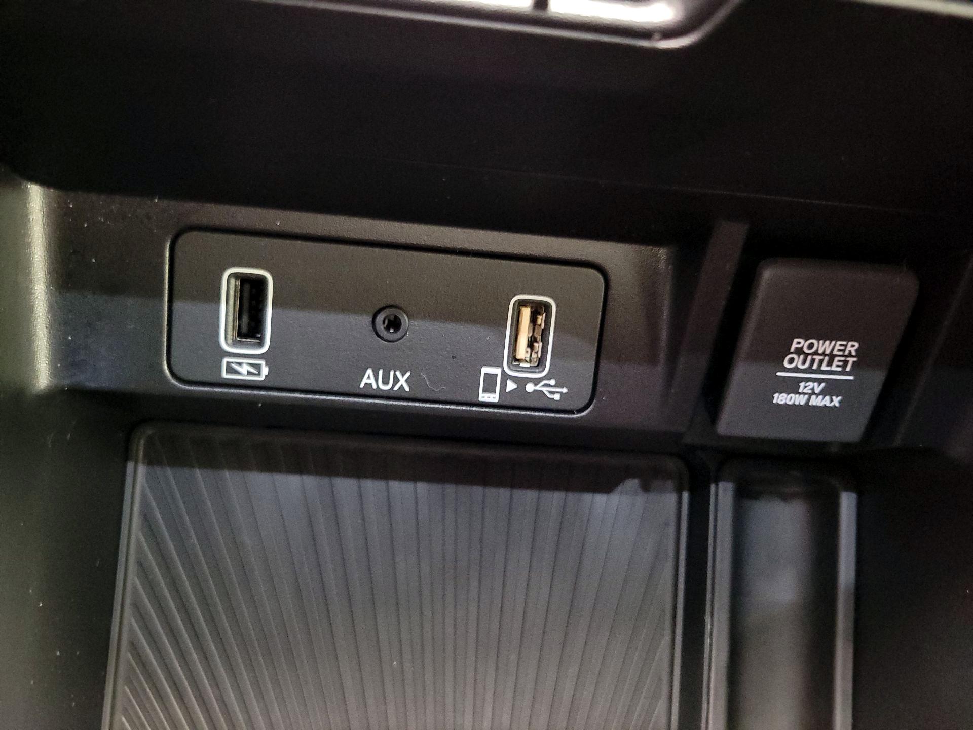 Thumbnail: 2022 Acura TLX - 19