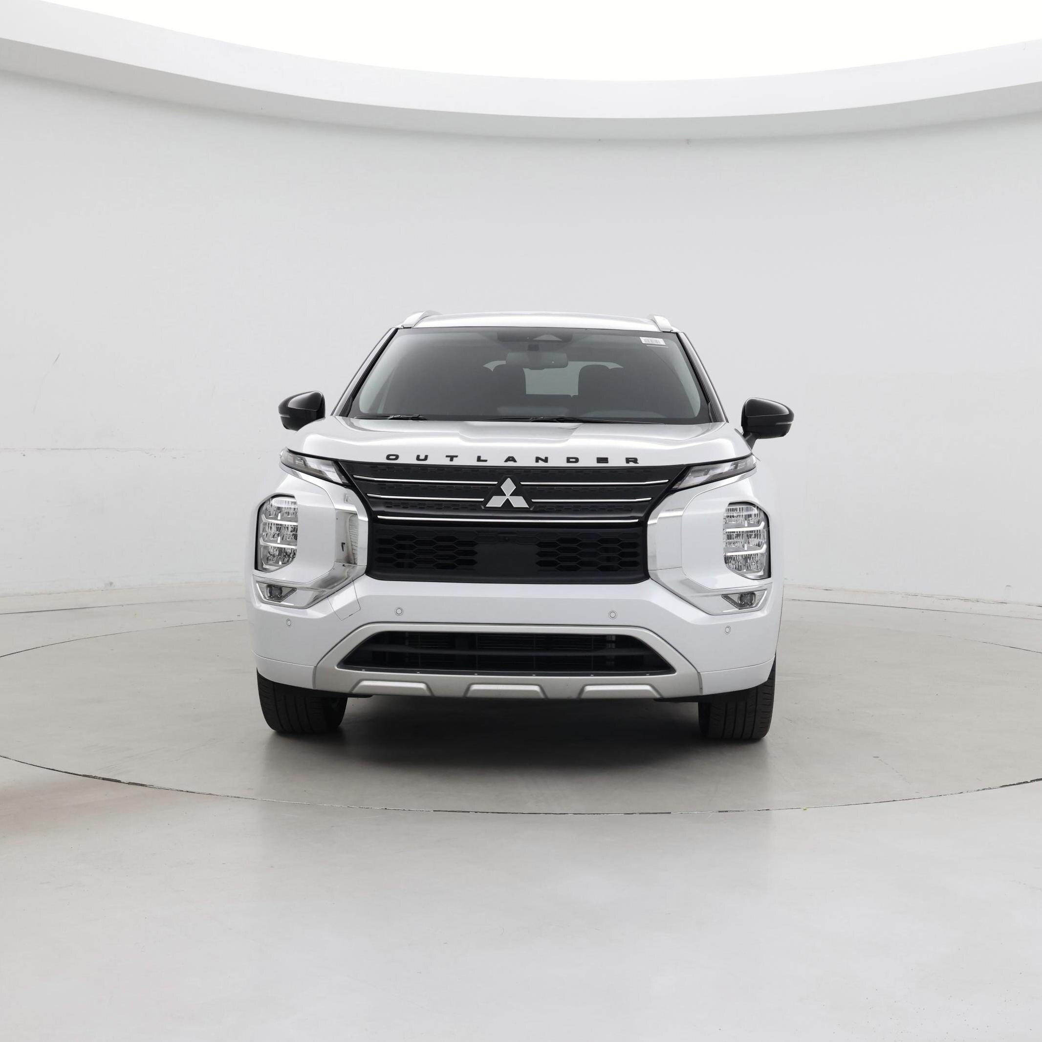 Thumbnail: 2024 Mitsubishi Outlander - 5